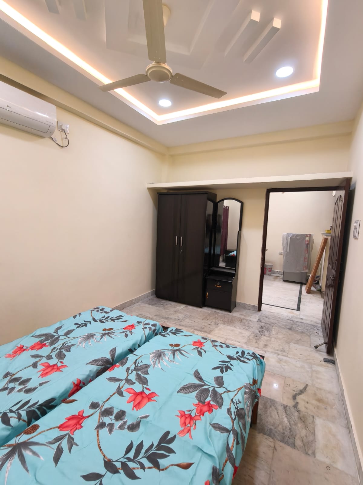 3BHK Fully Furnished flat for rent in shaikpet image 5