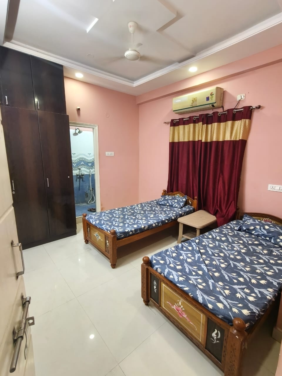 3BHK Fully Furnished flat for rent in Tolichowki Hyderabad image 9