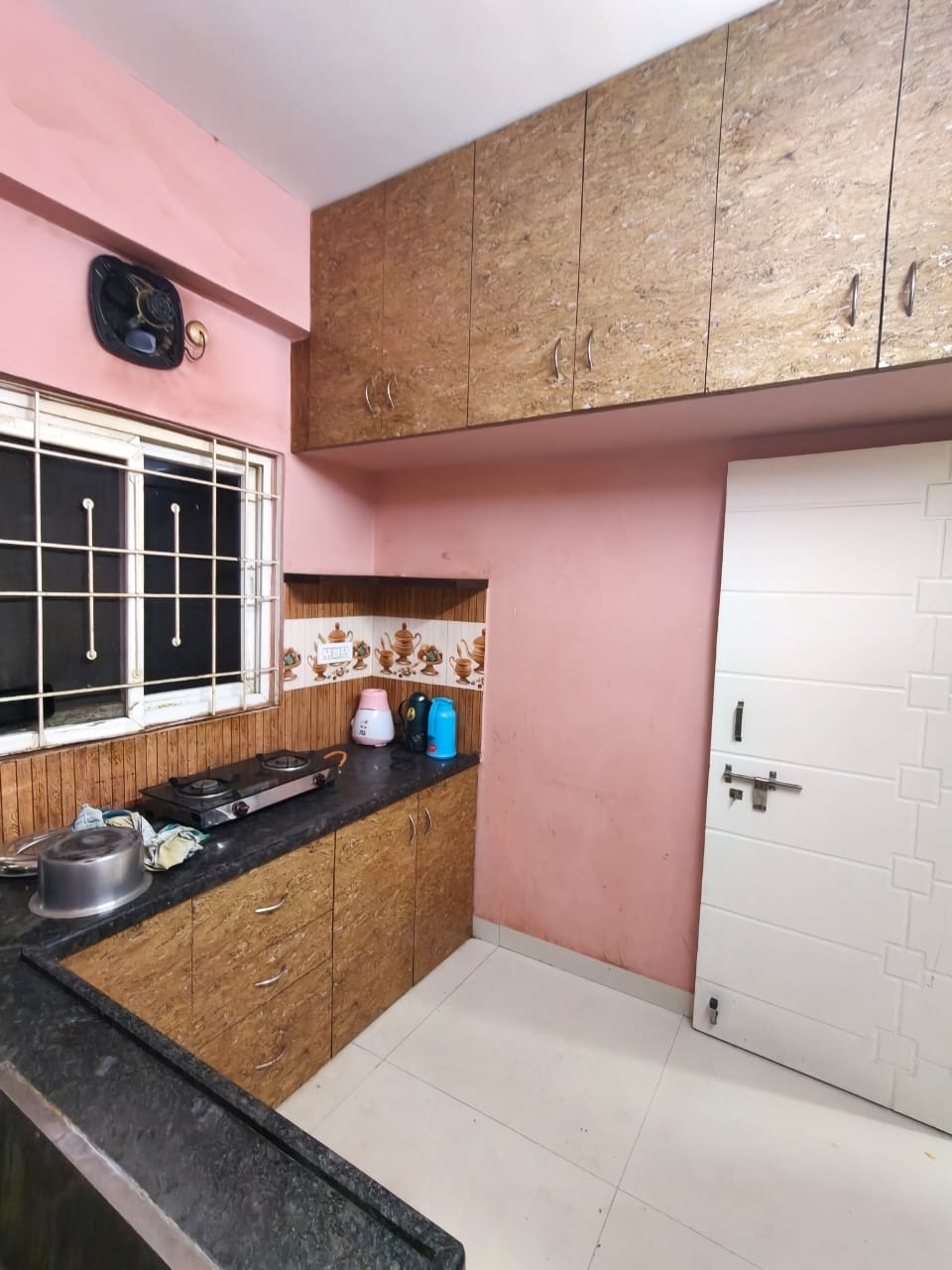 3BHK Fully Furnished flat for rent in Tolichowki Hyderabad image 4