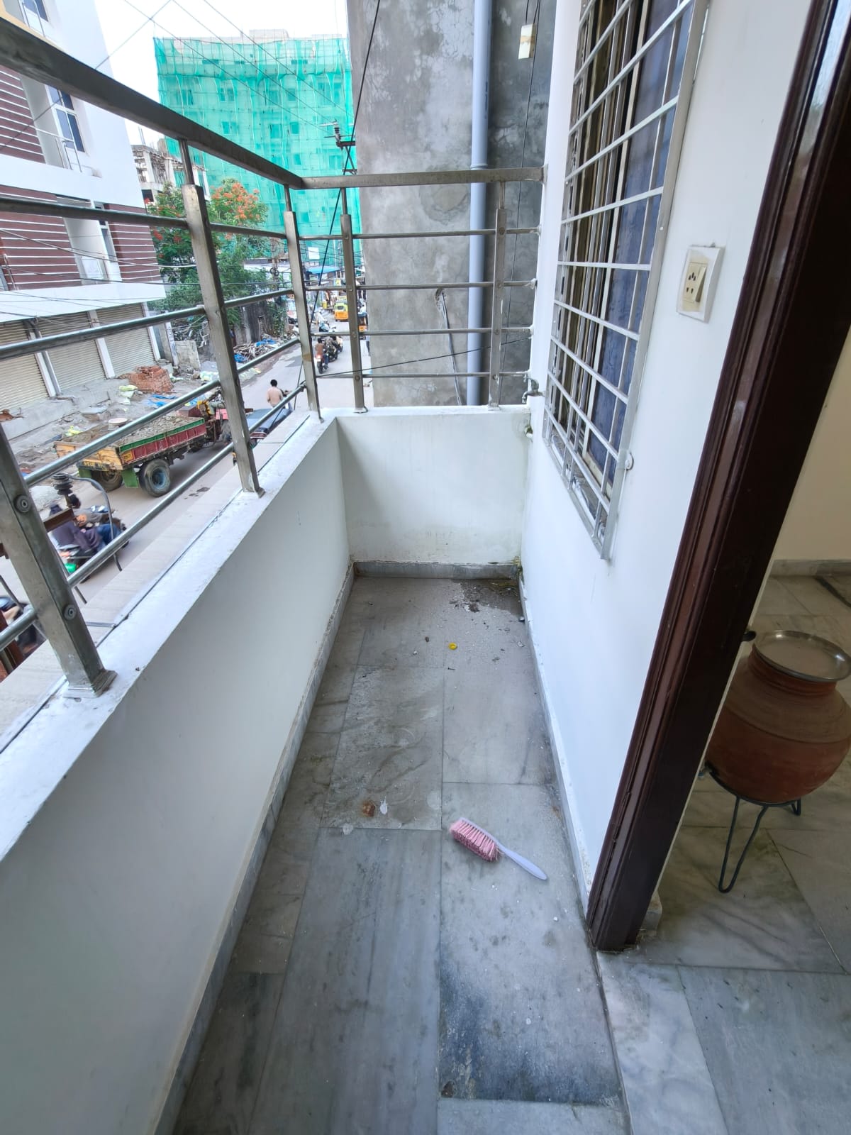 3 BHK Flat for Rent on Alkapur Main Road image 11