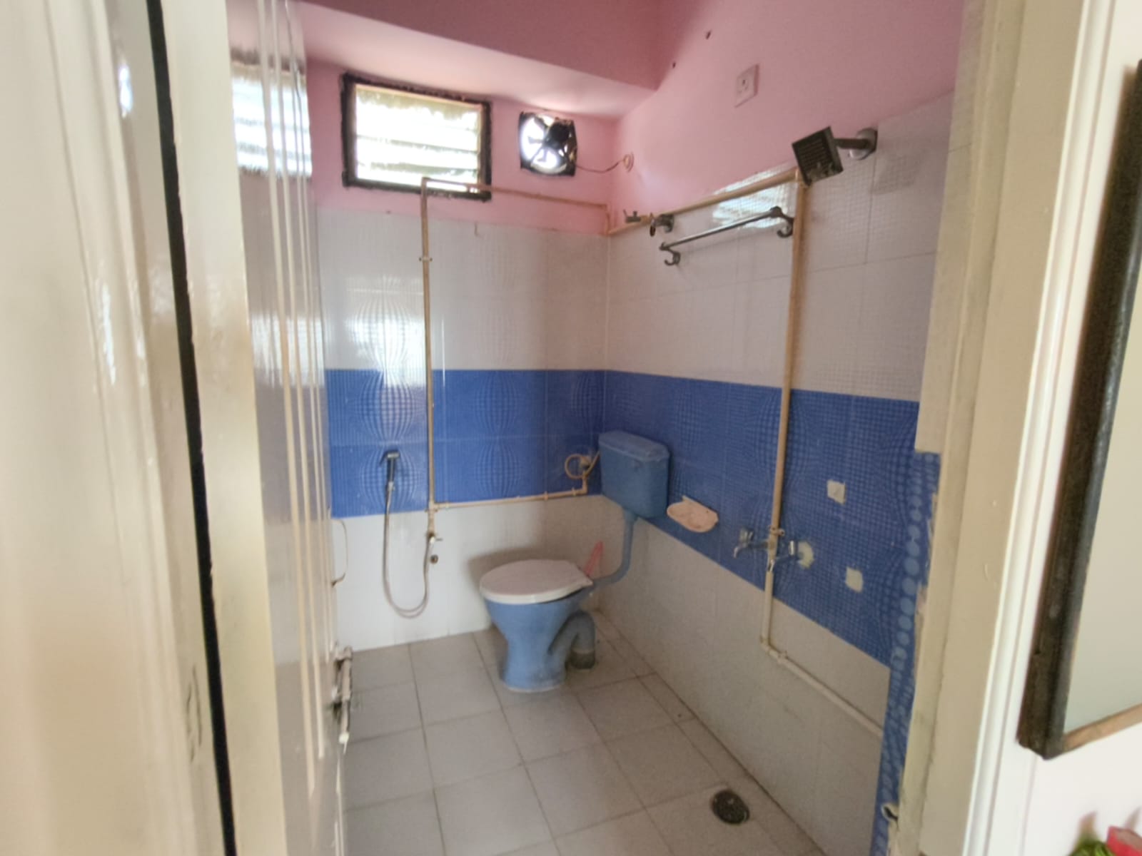 2 BHK Penthouse for Rent in Manikonda (Near Main Road) image 6