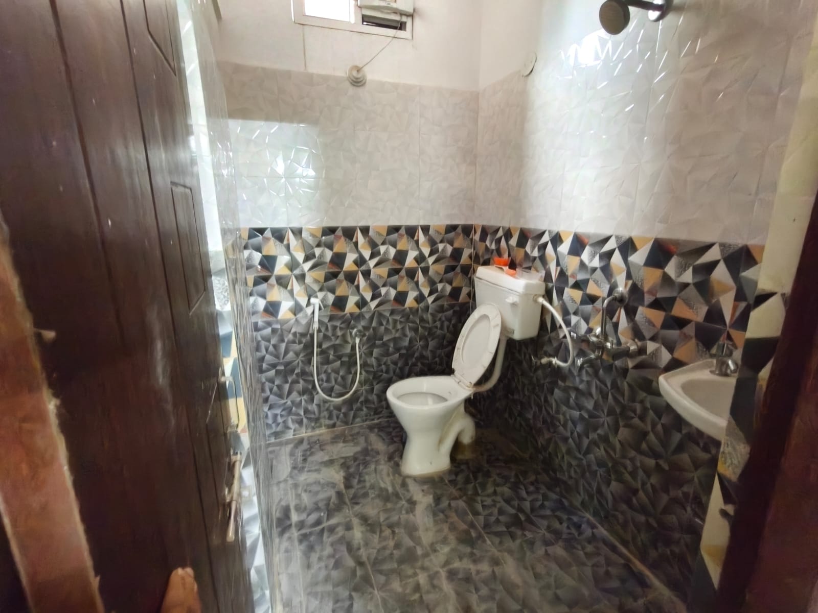 3 BHK Flat for Rent in Madina Towers, Shaikpet image 7