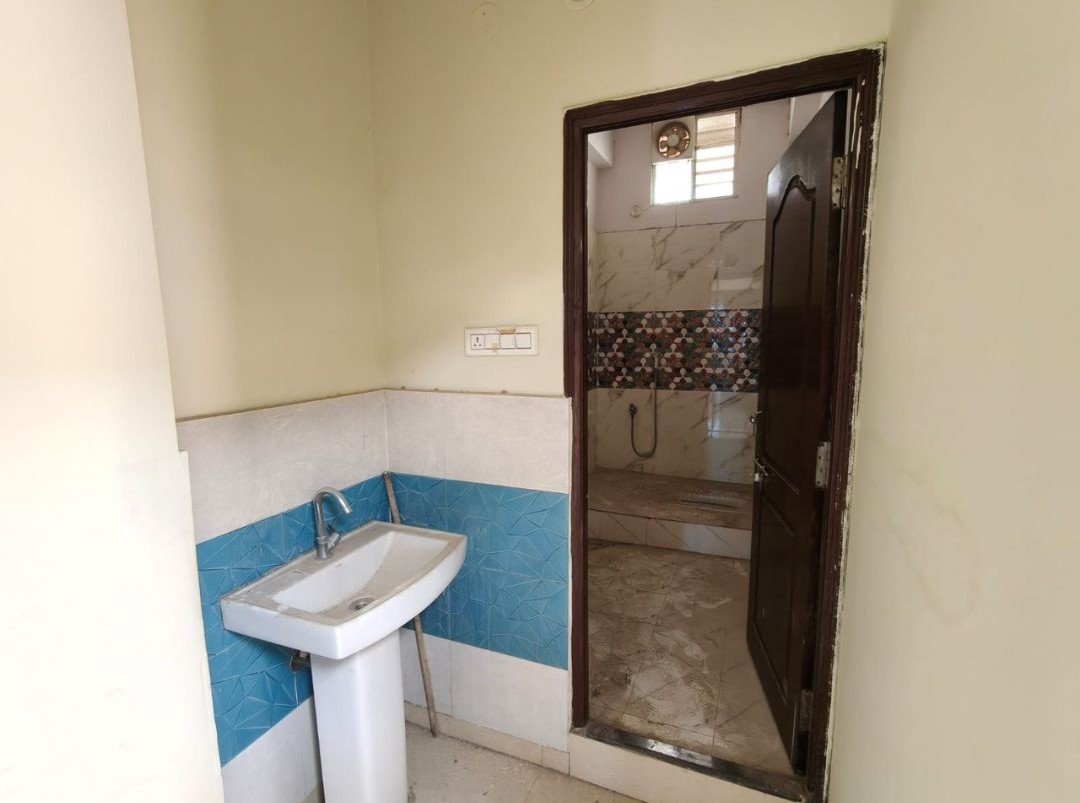 2BHK Penthouse For Rent In Puppalguda image 8