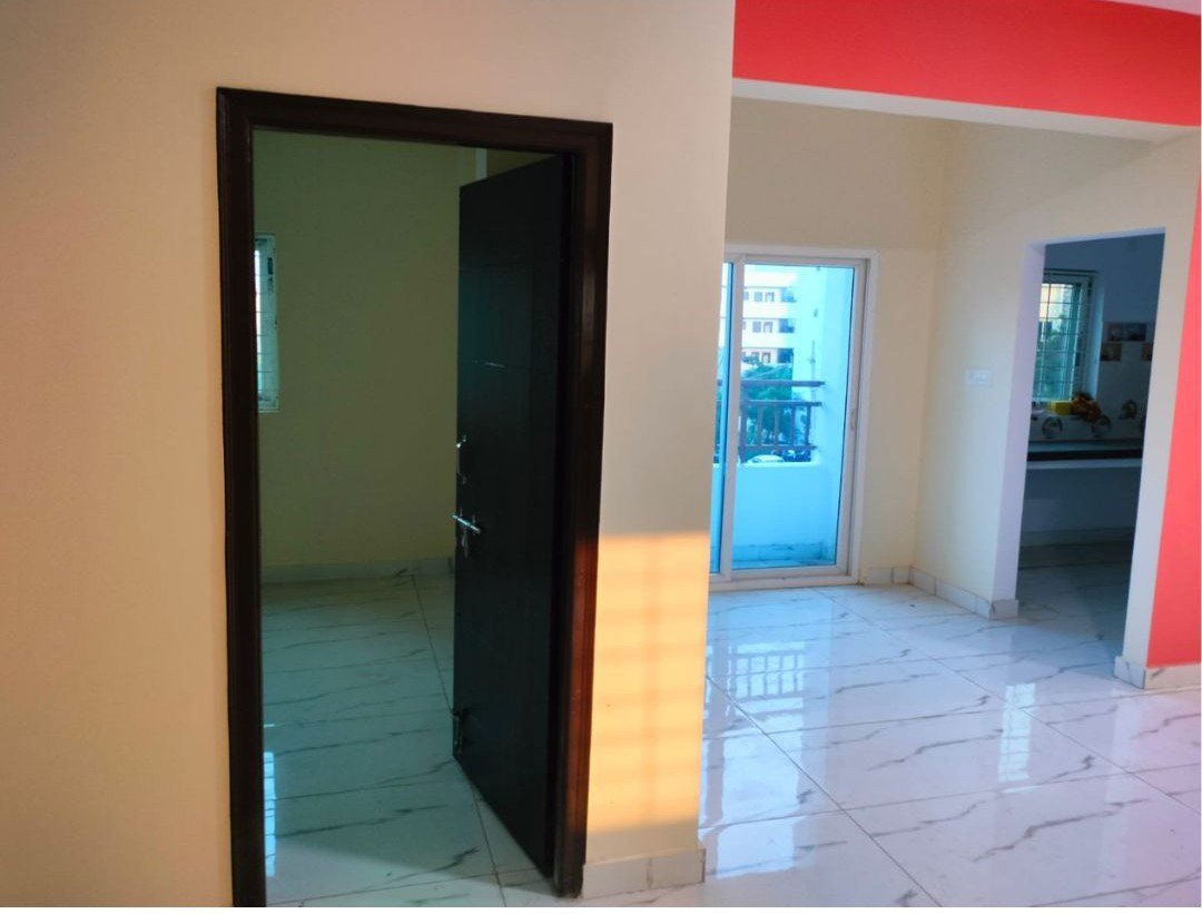 3BHK semi furnished flat for rent in Alkapur image 9