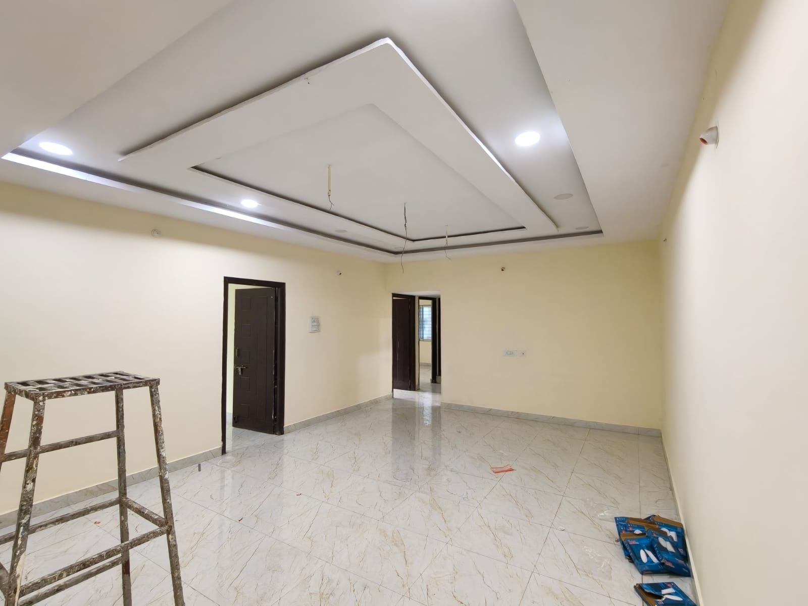 3BHK Flat For Rent In puppalguda image 1