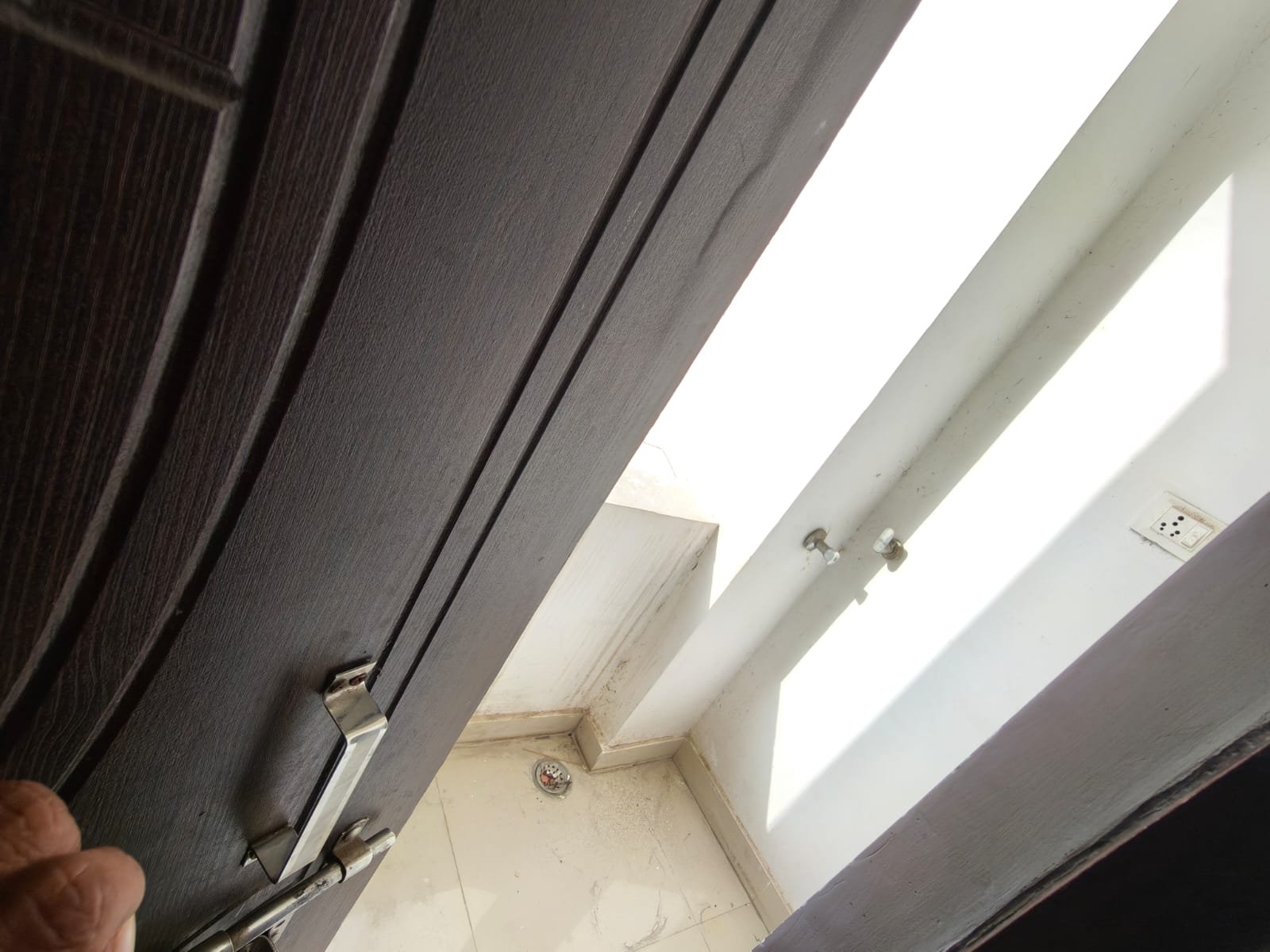 3BHK flat for rent in puppalguda image 4