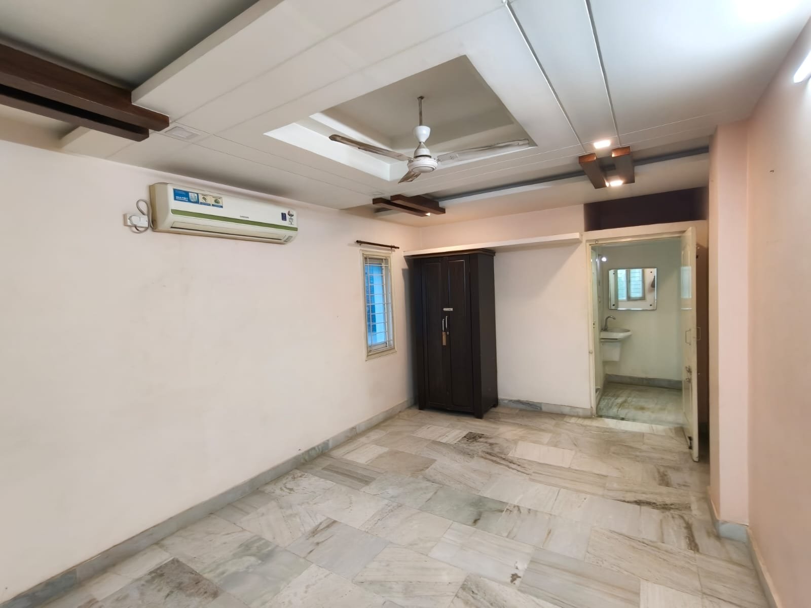 3BHK flat for rent in puppalguda image 16