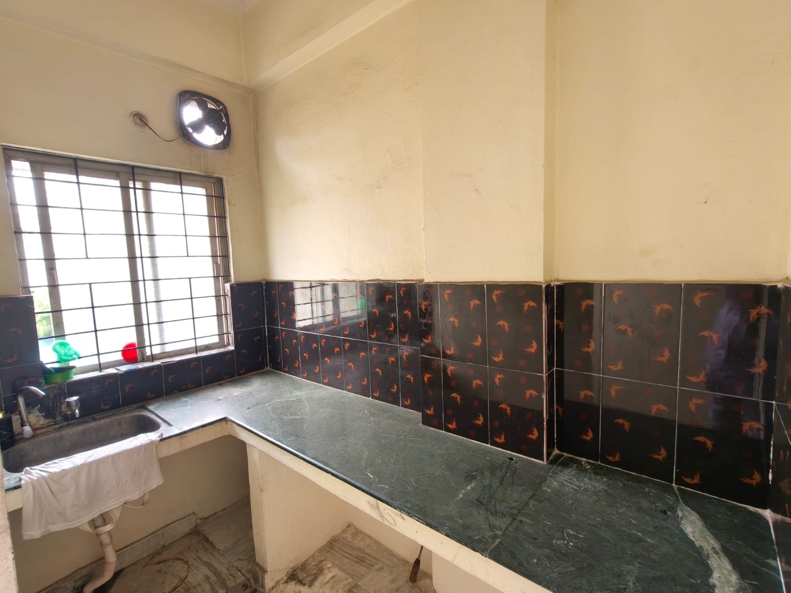 2BHK flat for rent in puppalguda image 5