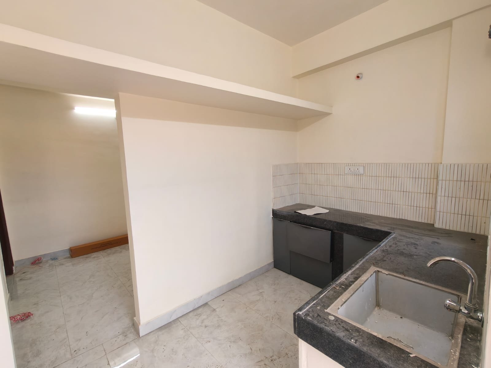 2BHK semi furnished flat for rent in puppalguda image 8