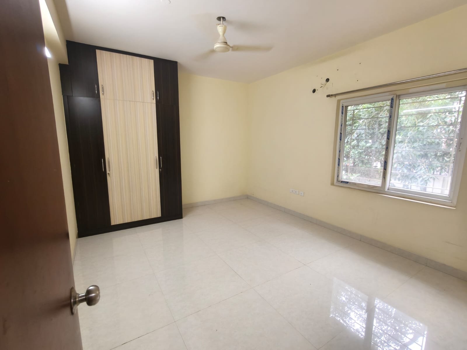 3BHK semi furnished flat for rent in Alkapur Township image 10