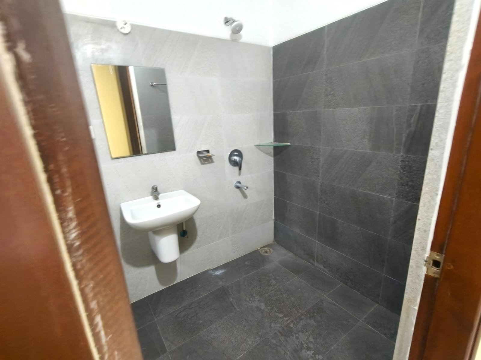 3BHK semi furnished flat for rent in Alkapur Township image 11