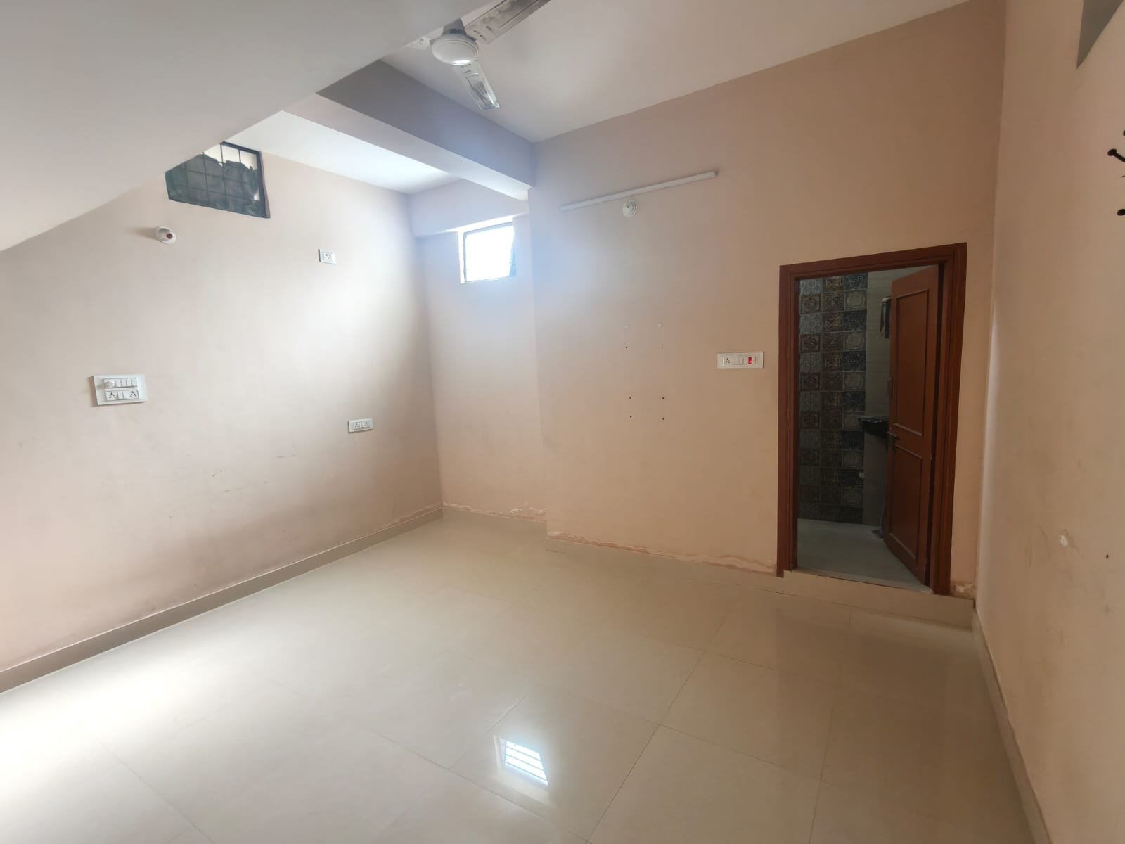 2bhk flat for rent in shaikpet image 1