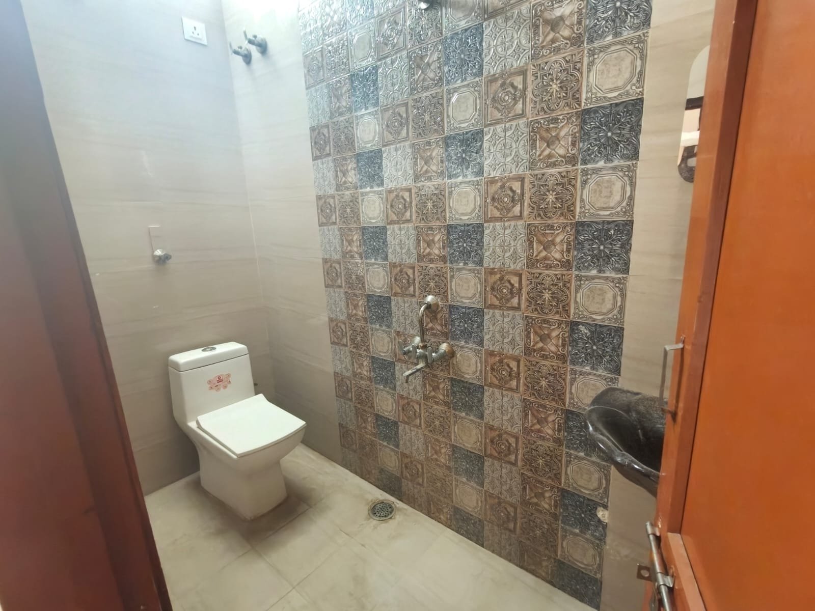 2bhk flat for rent in shaikpet image 2