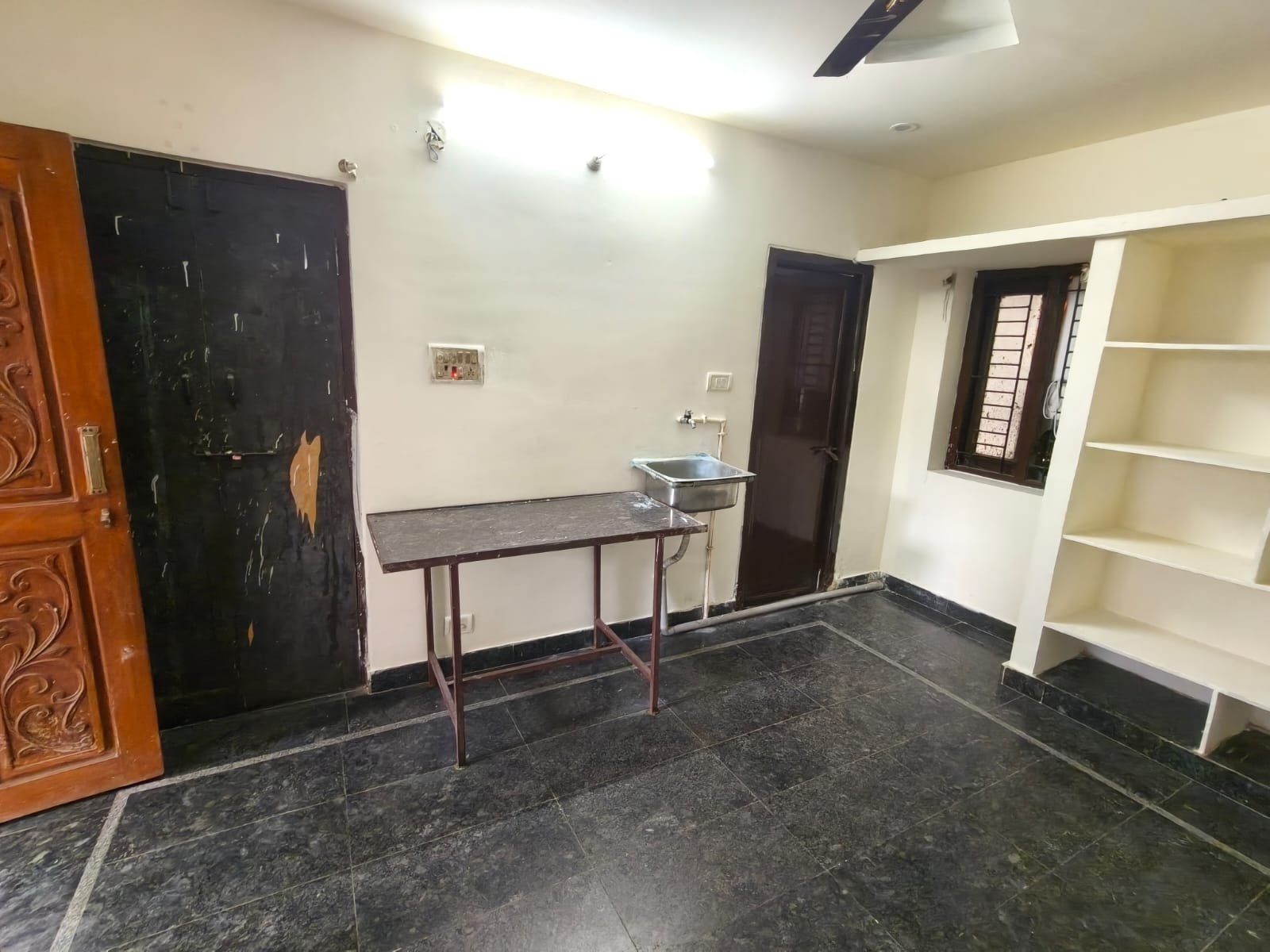 1Rk flat for rent in Shaikpeth image 2