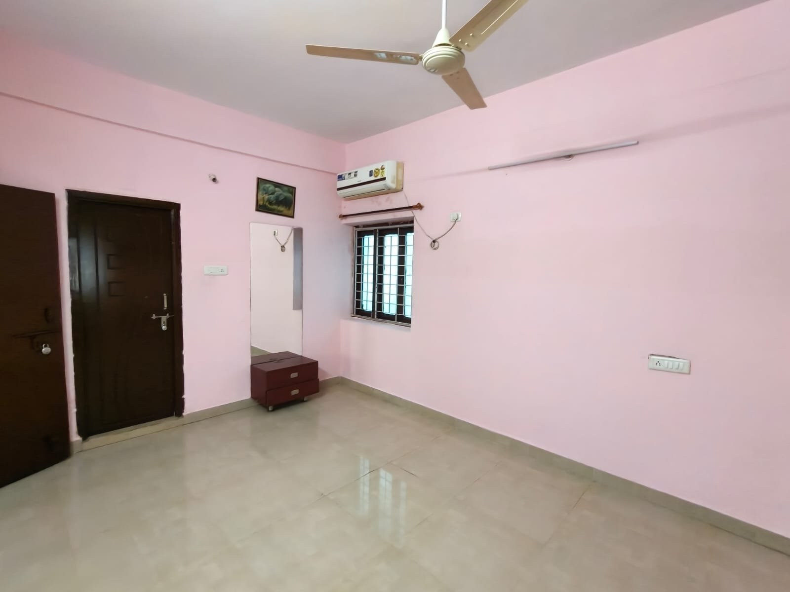 3BHK semi furnished flat for rent in Alkapur Township image 10