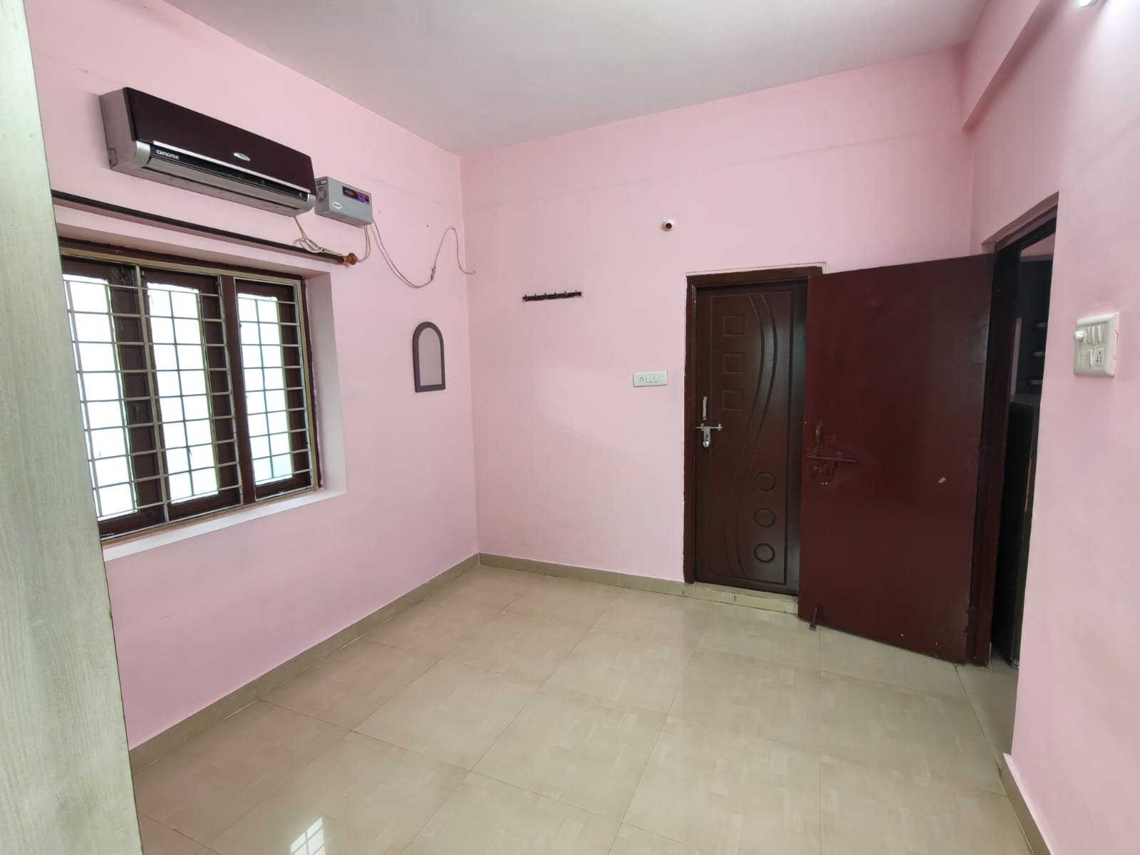 3BHK semi furnished flat for rent in Alkapur Township image 13