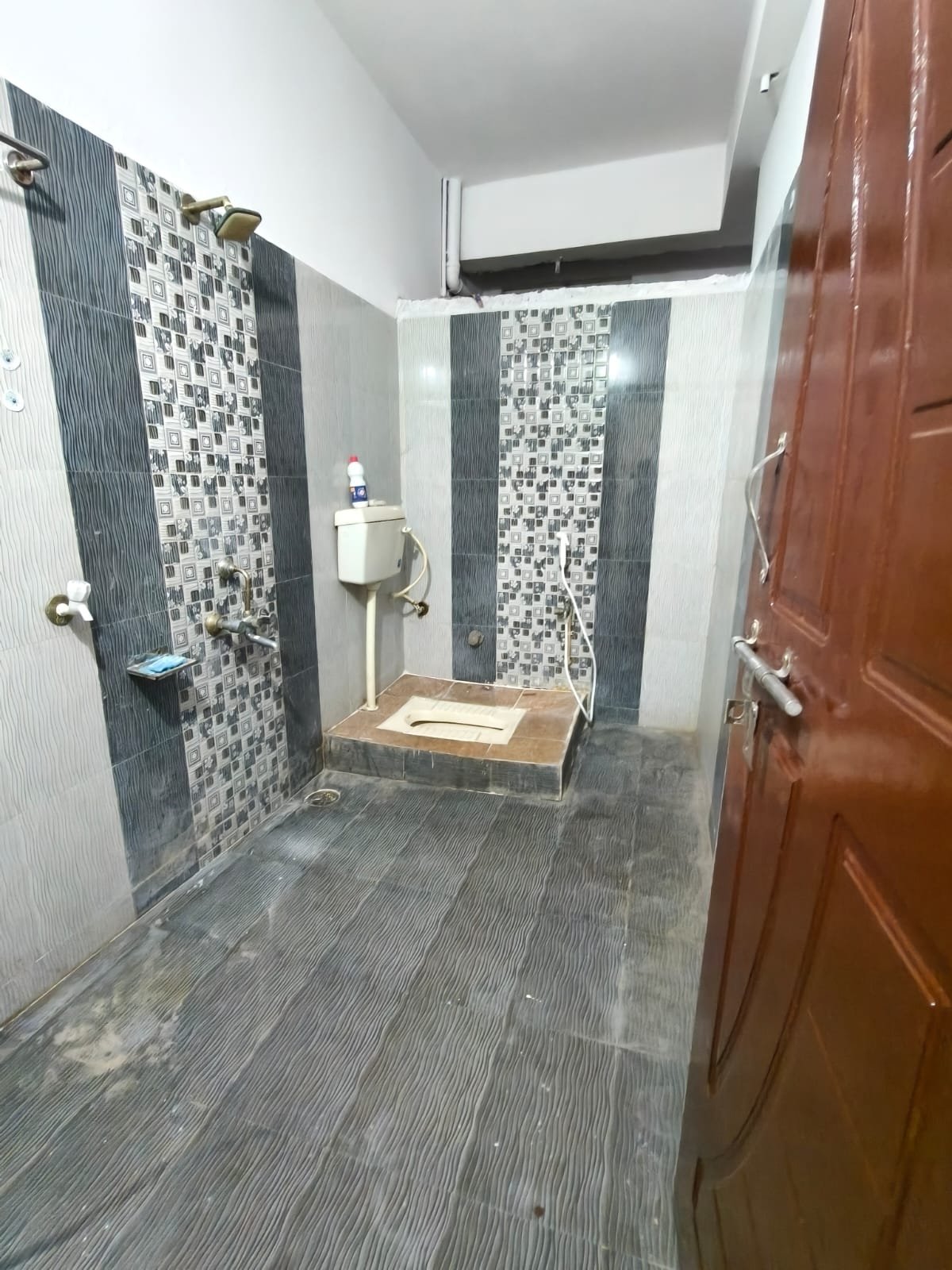 3bhk flat for rent in puppalguda image 8