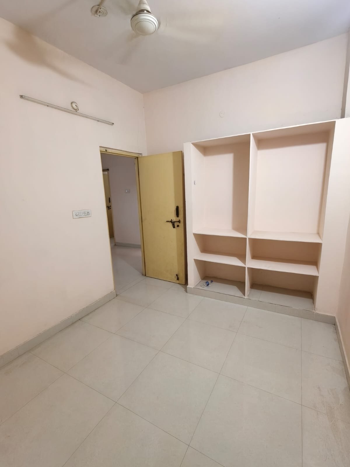 2bhk flat for rent in Alkapur Township image 2