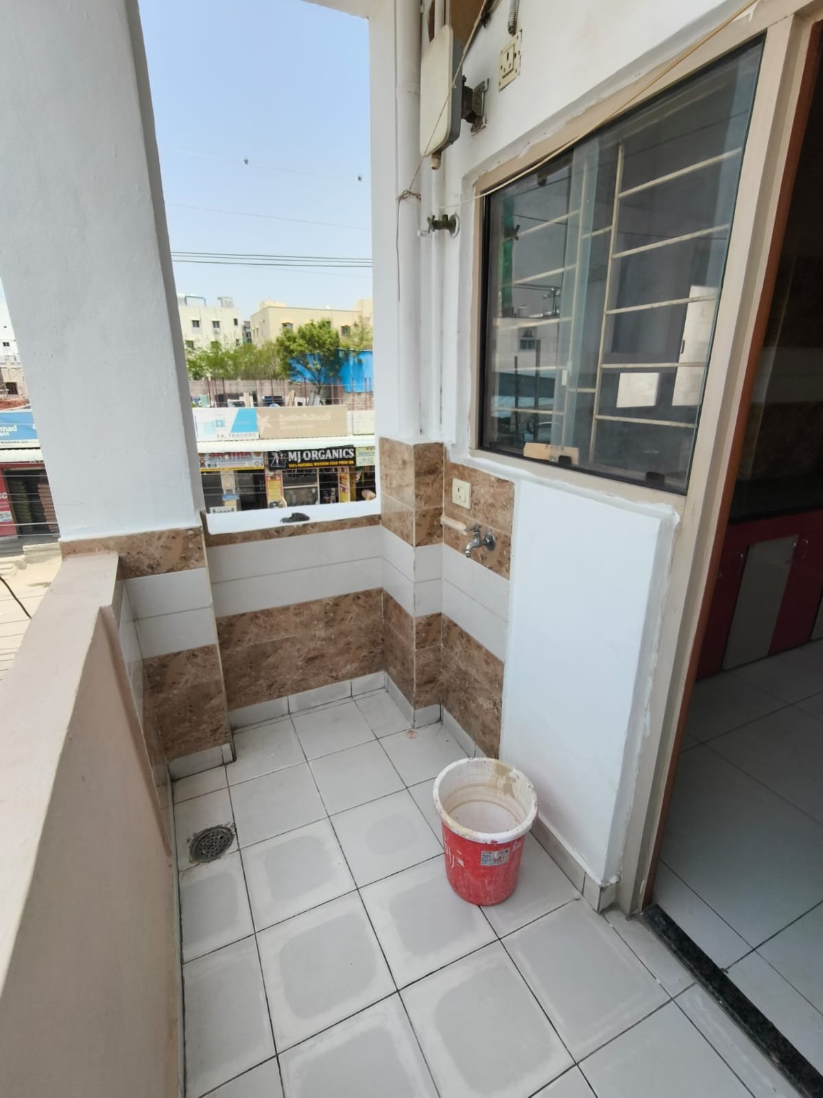 3BHK semi furnished flat for rent in puppalguda image 10