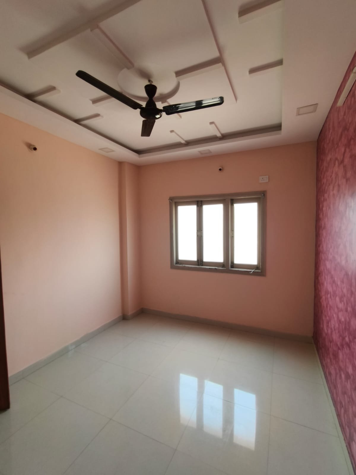 3BHK semi furnished flat for rent in puppalguda image 2