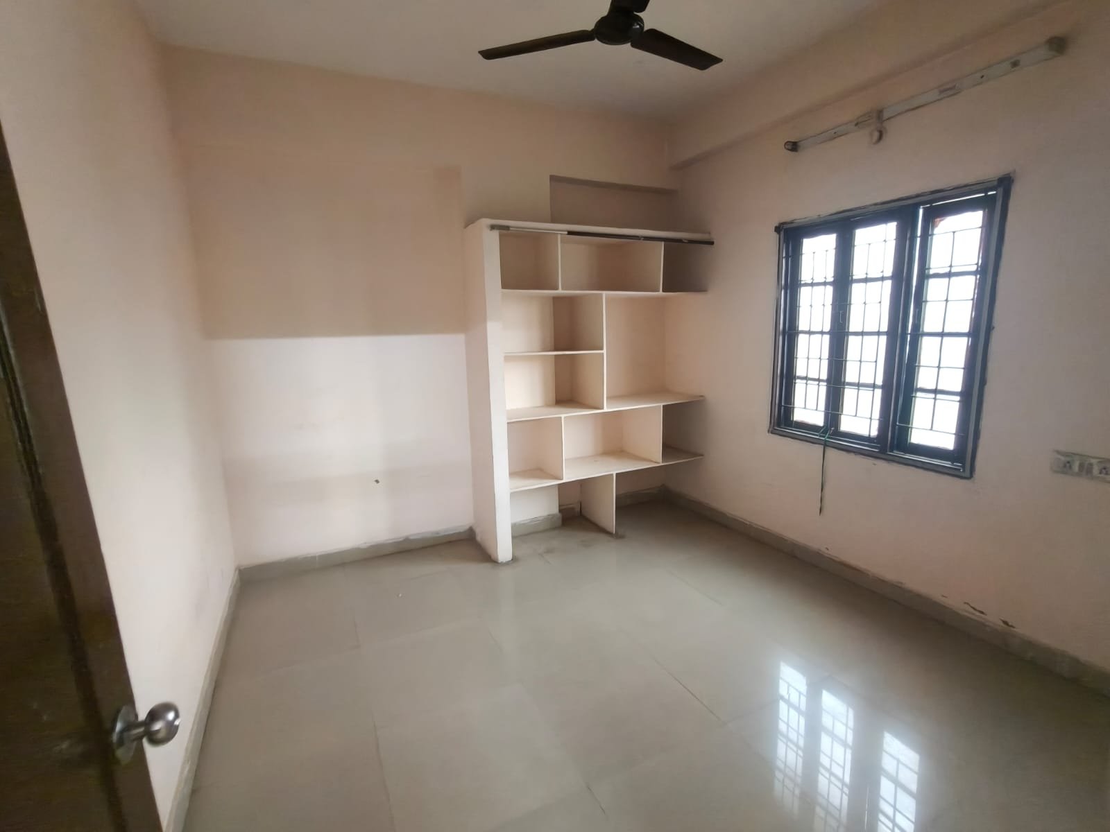 3 BHK Flat For Rent in Puppalguda image 10