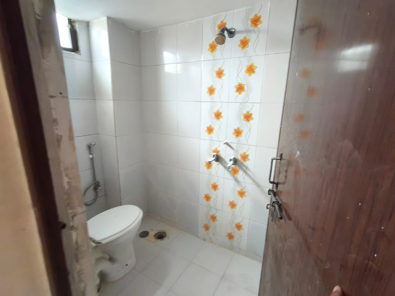 3 BHK Flat For Rent in Puppalguda image 5