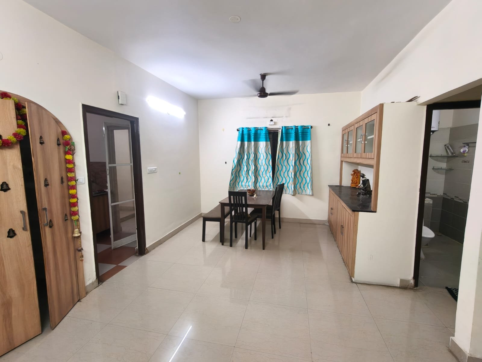 3bhk flat for rent in puppalguda image 3