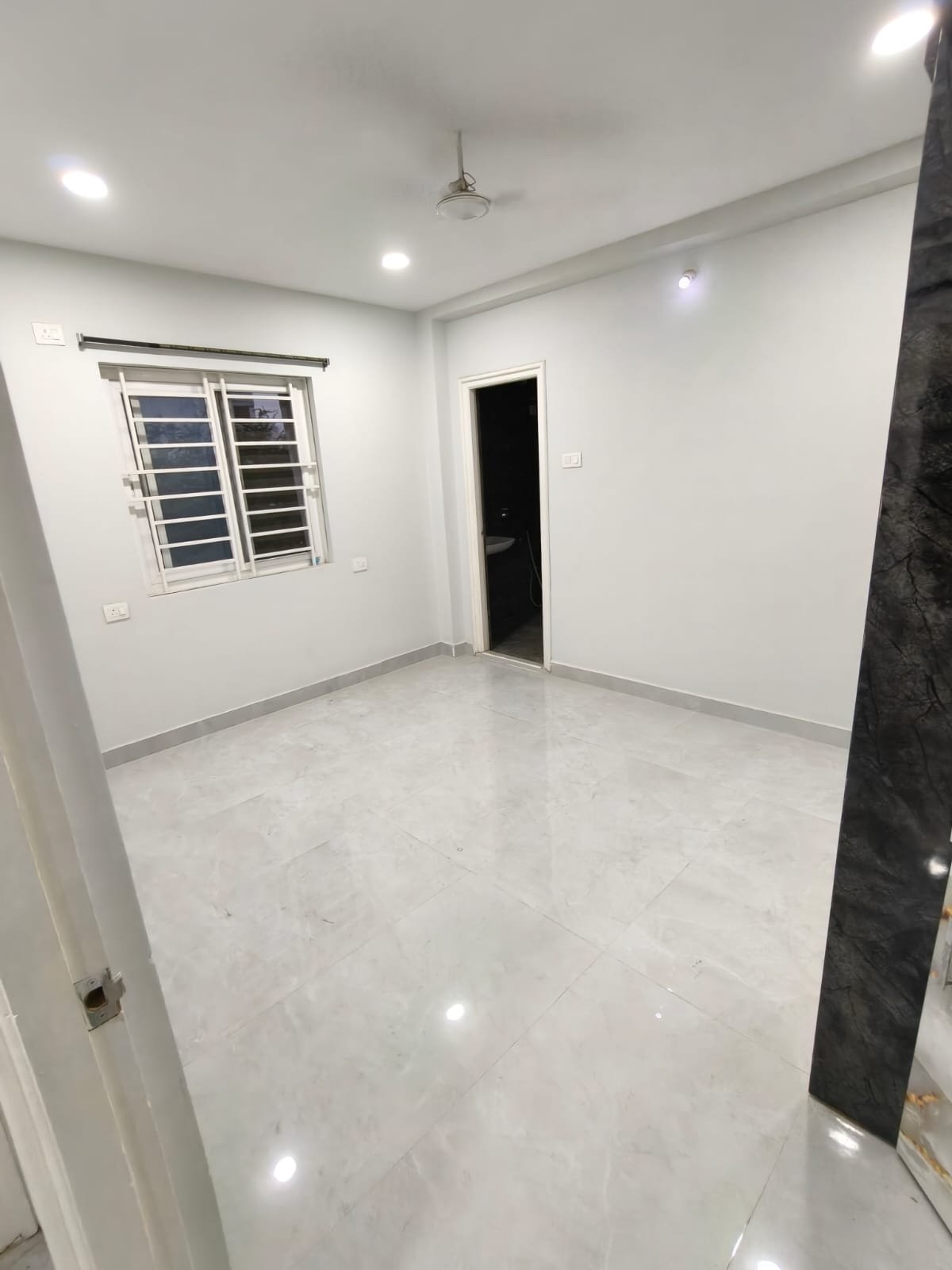 3BHK semi furnished flat for rent in Tolichowki image 9