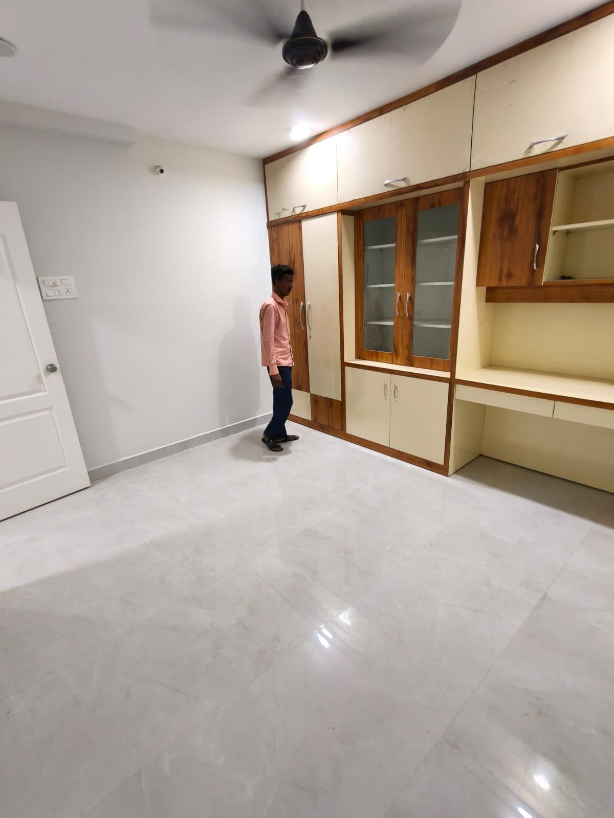 3BHK semi furnished flat for rent in Tolichowki image 14