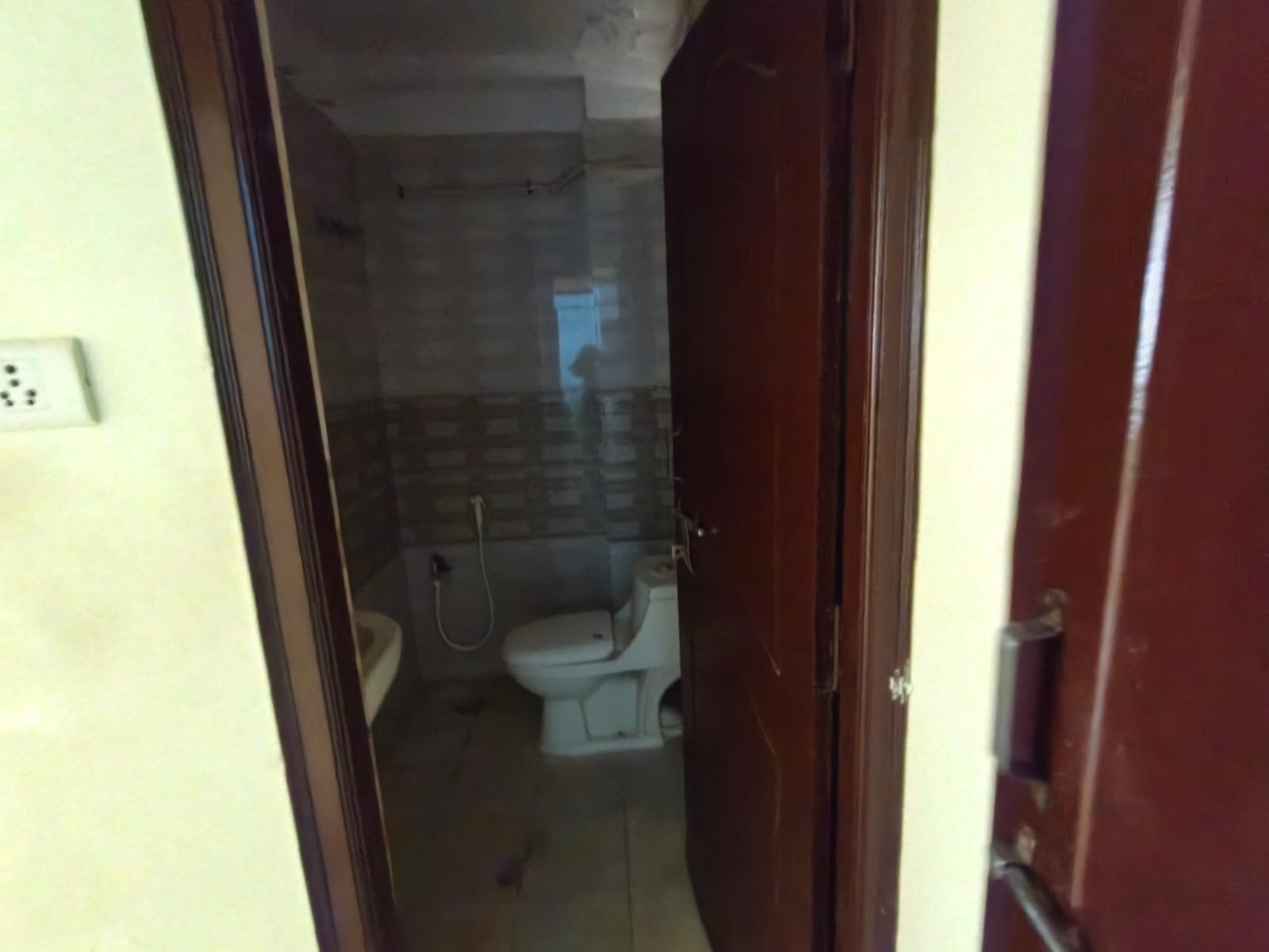 3bhk Flat for rent in Tolichowki image 9