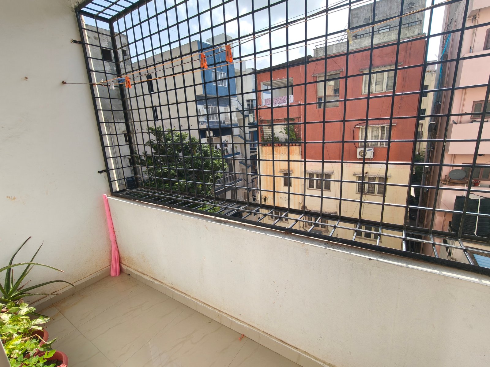 3Bhk Semi Furnished Flat For Rent image 7
