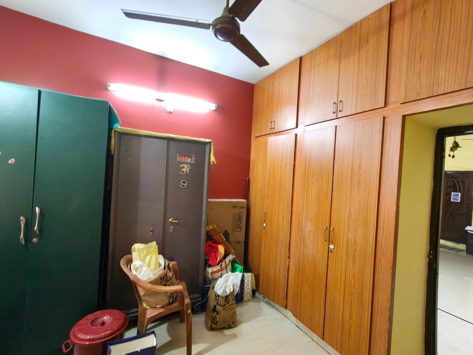 3Bhk Semi Furnished Flat For Rent image 12
