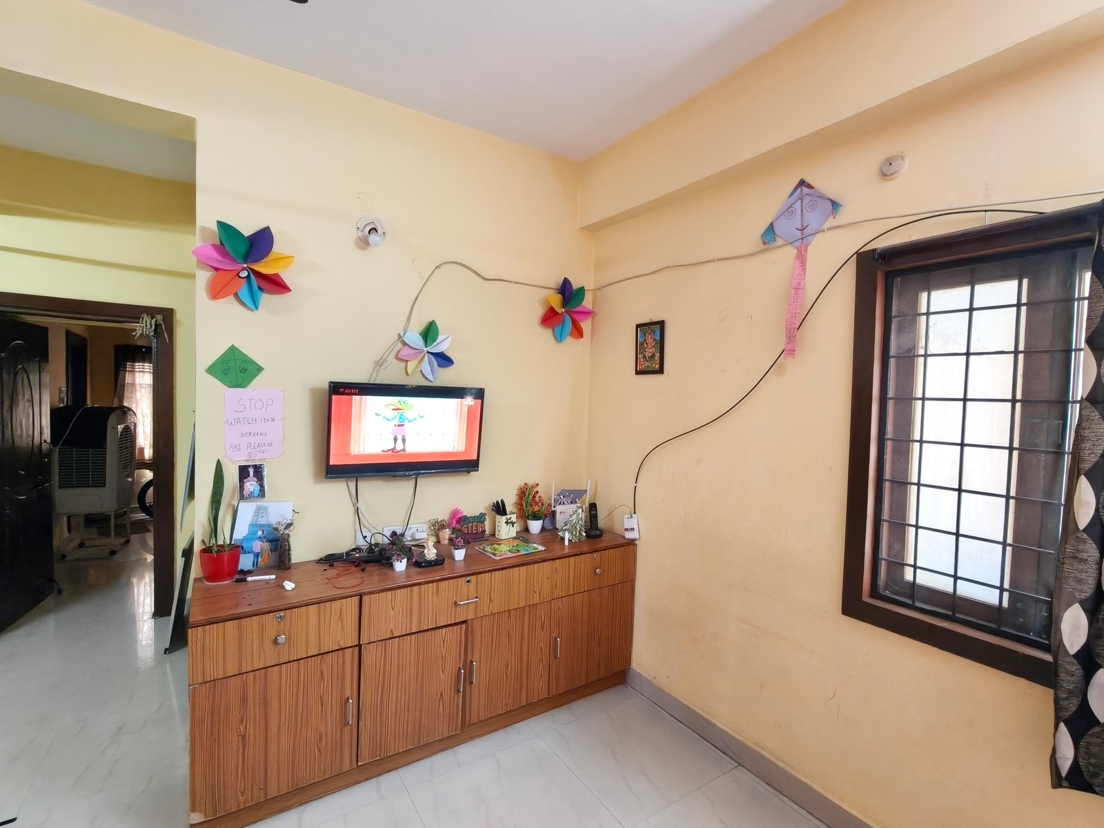 3Bhk Semi Furnished Flat For Rent image 2