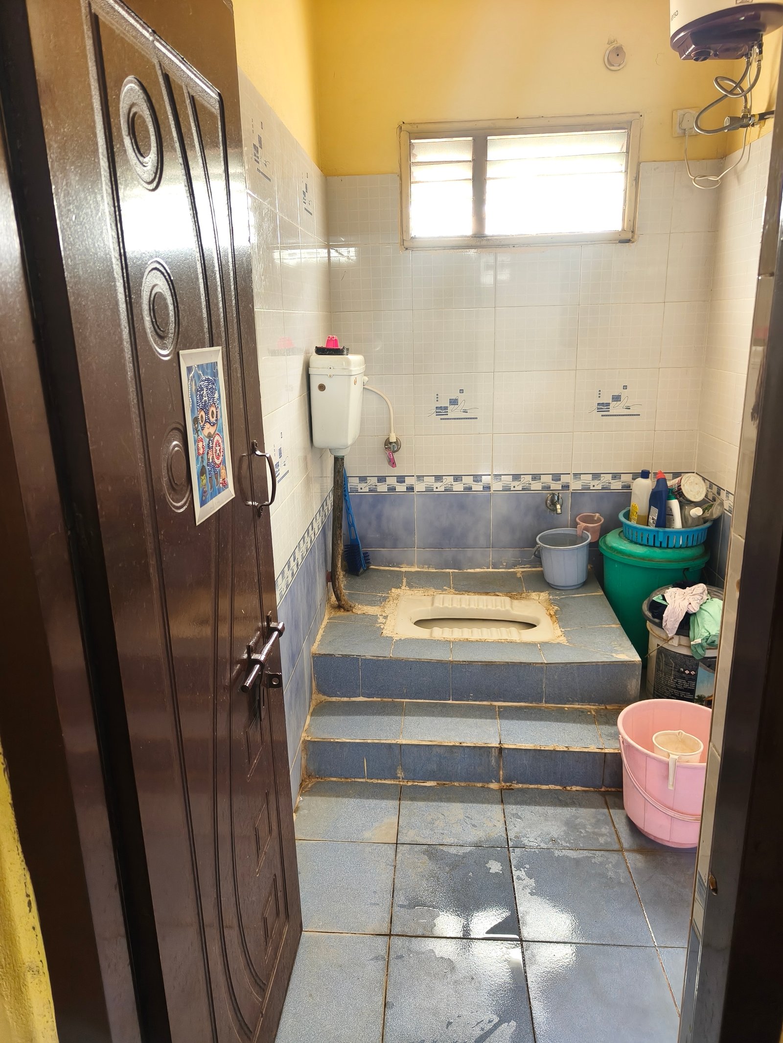 3Bhk Semi Furnished Flat For Rent image 17