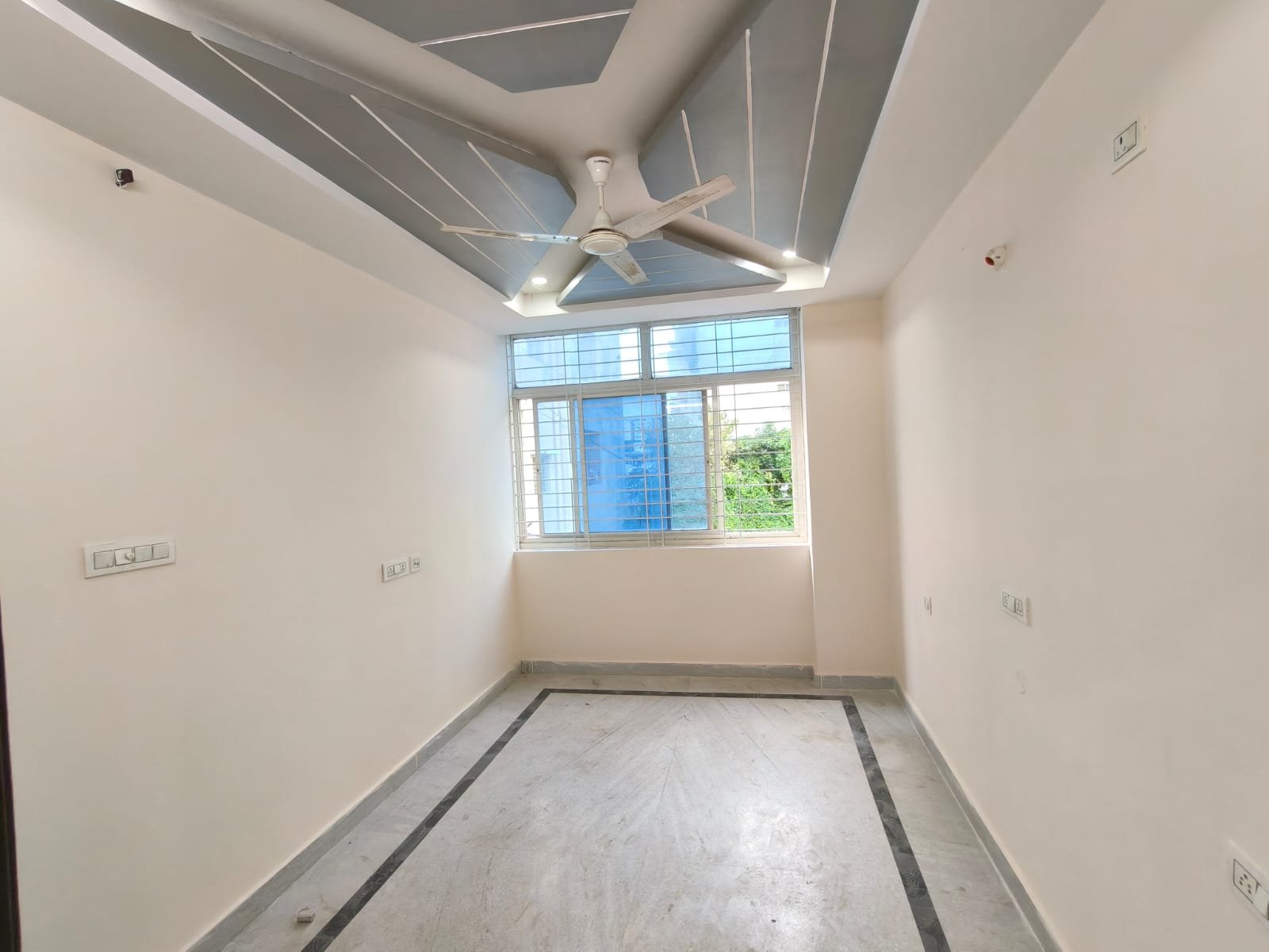 3BHK Flat for rent in shaikpet image 1