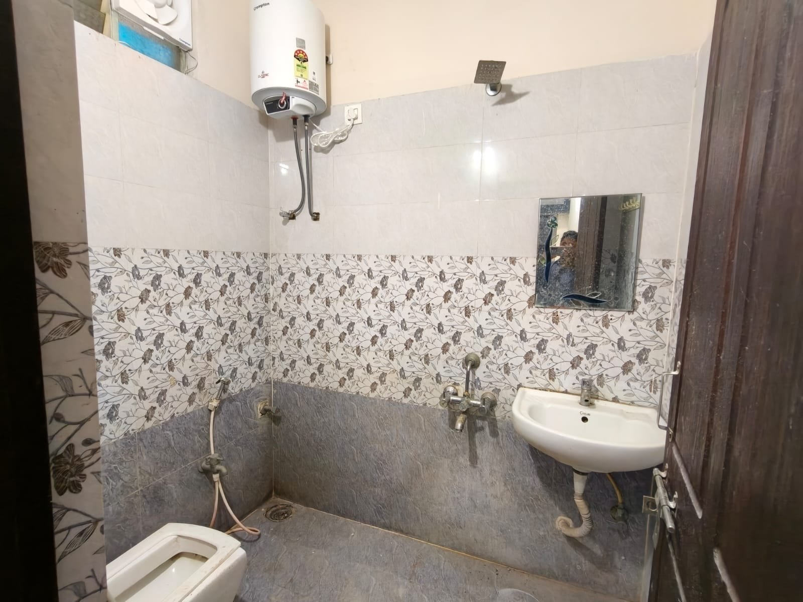 3BHK Flat for rent in shaikpet image 11