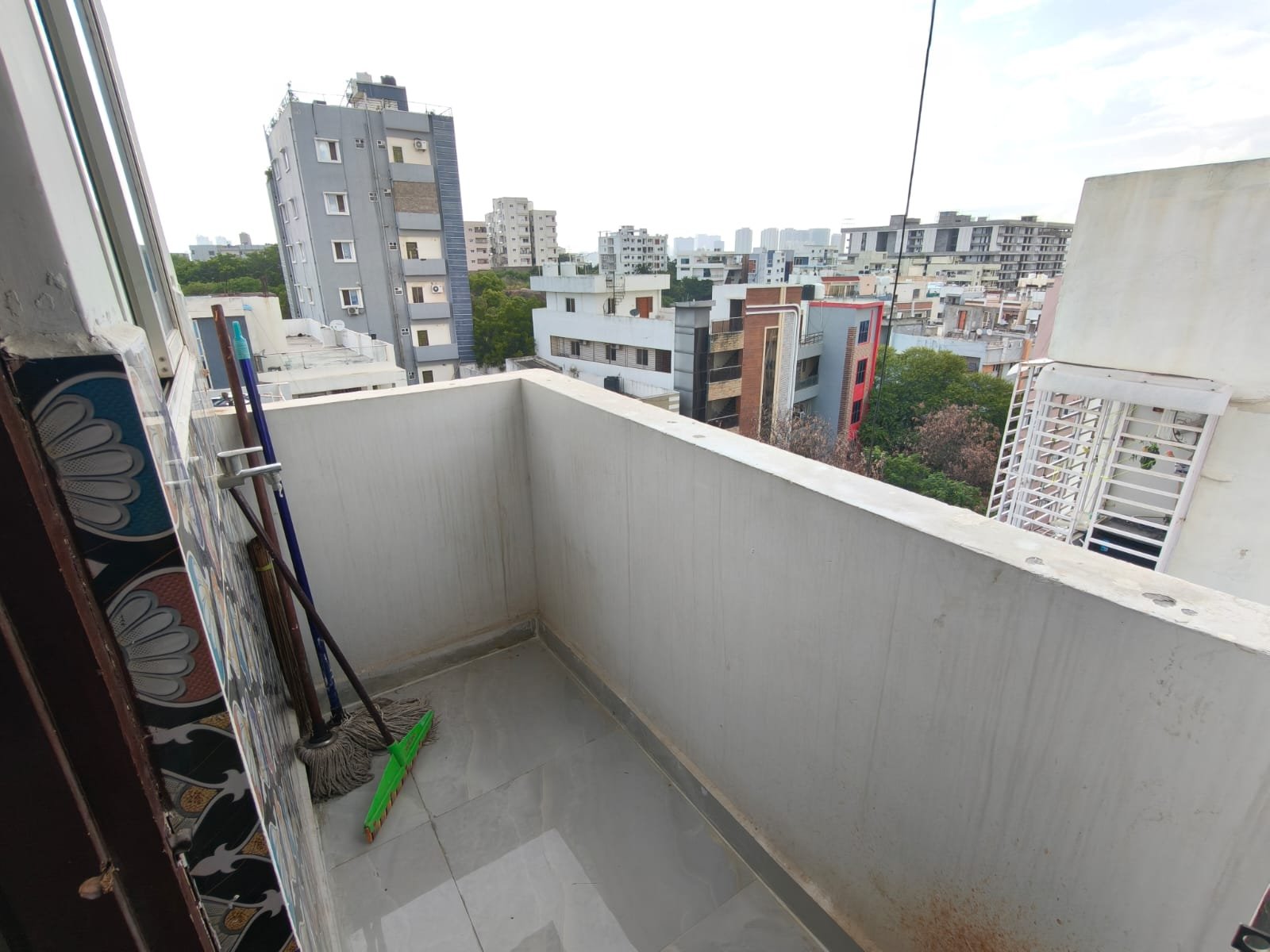 3bhk flat for rent in shaikpet image 3
