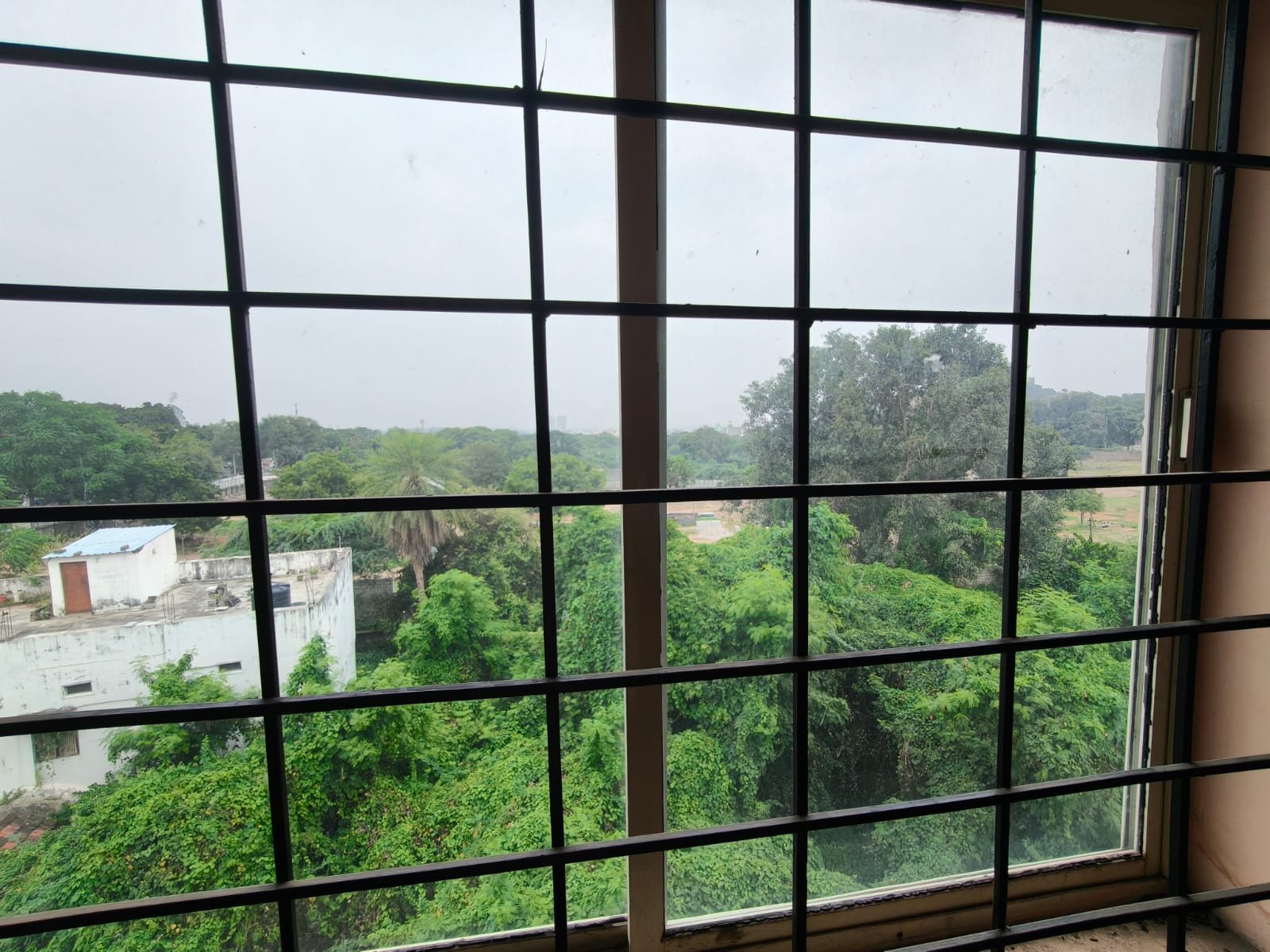 2BHK Flat for sale in puppalguda image 2