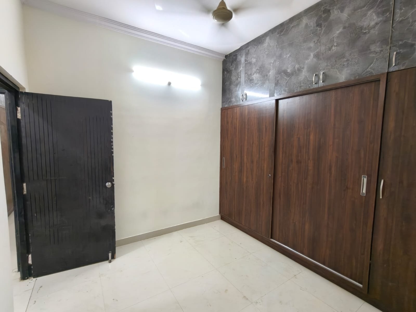 2BHK Flat For rent in Puppalguda image 9