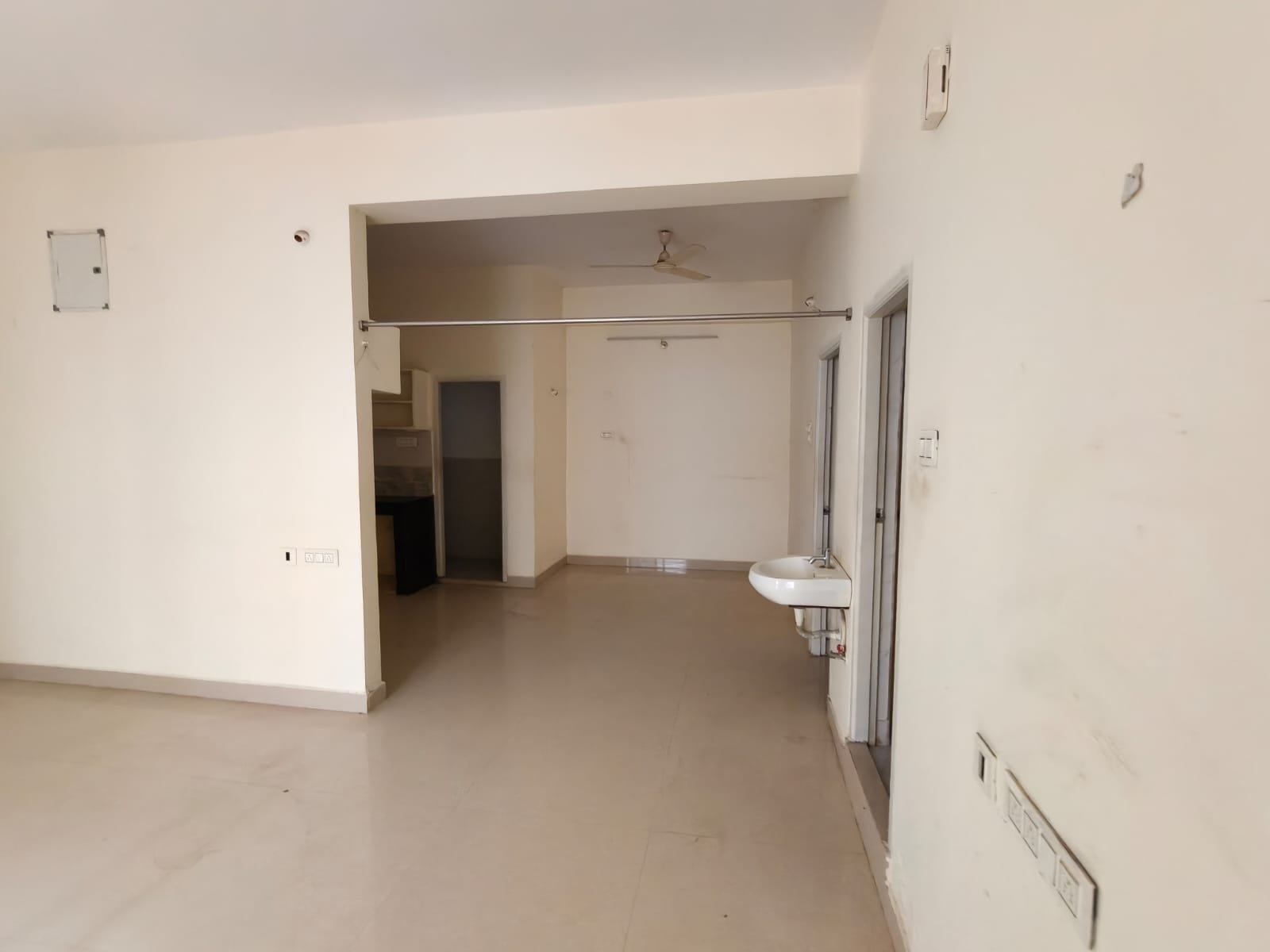 2bhk flat for rent in Shaikpet image 3