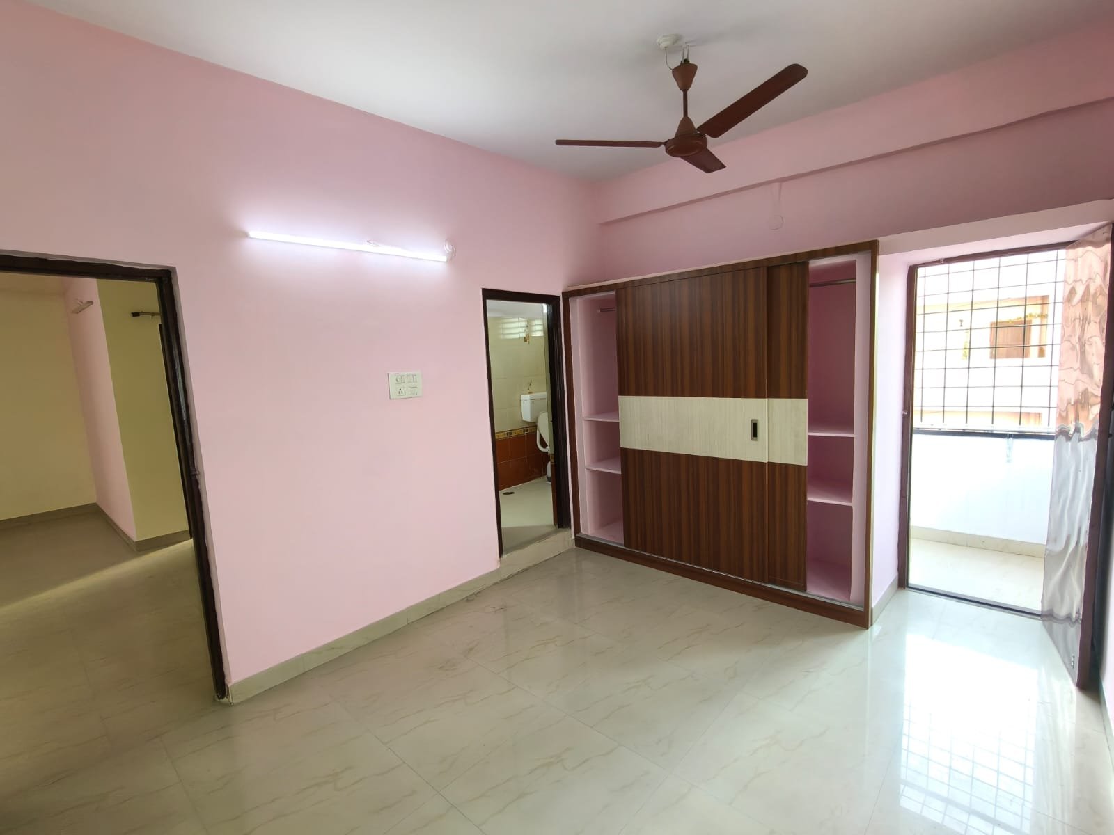 3bhk semi furnished flat for rent in manikonda image 7