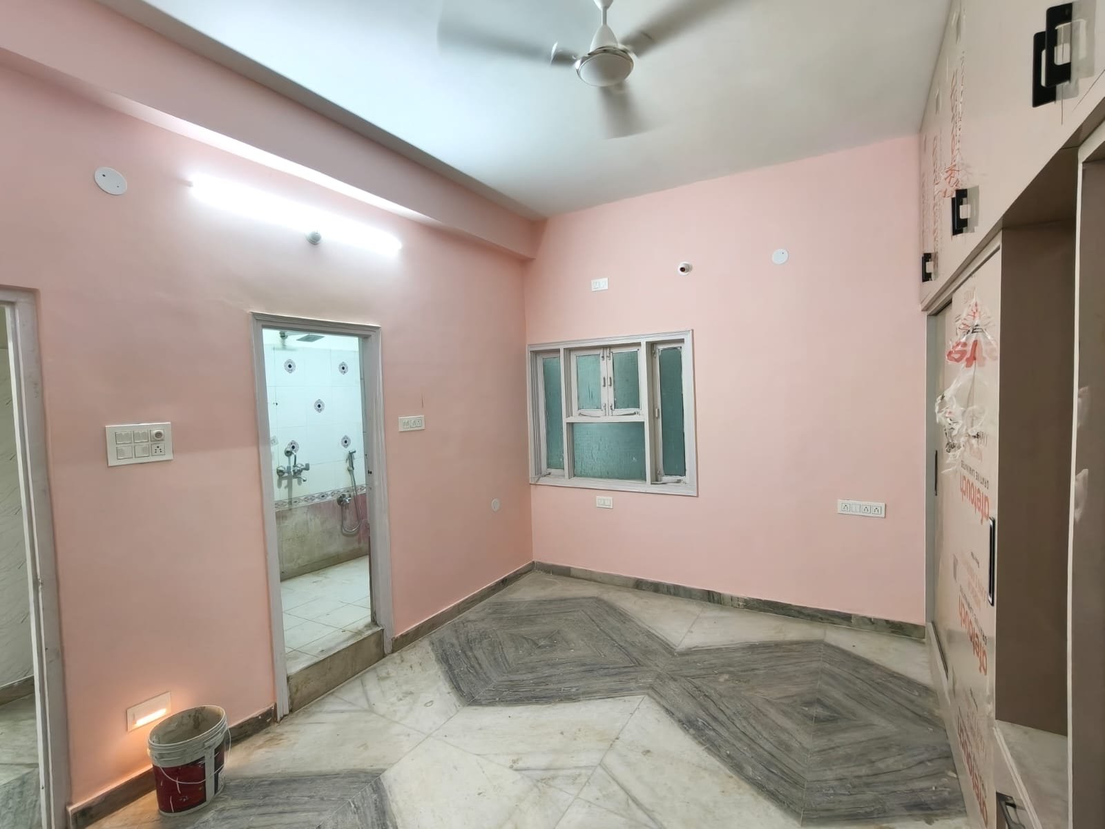 3bhk semi furnished flat for rent in manikonda image 4