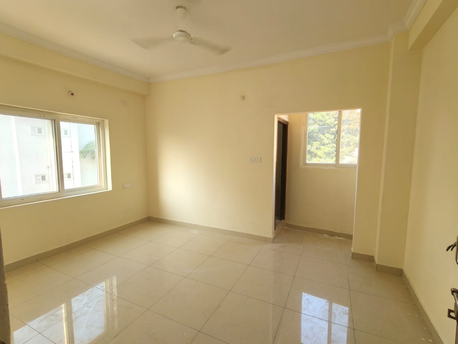 2bhk Flat For Rent In puppalguda image 3