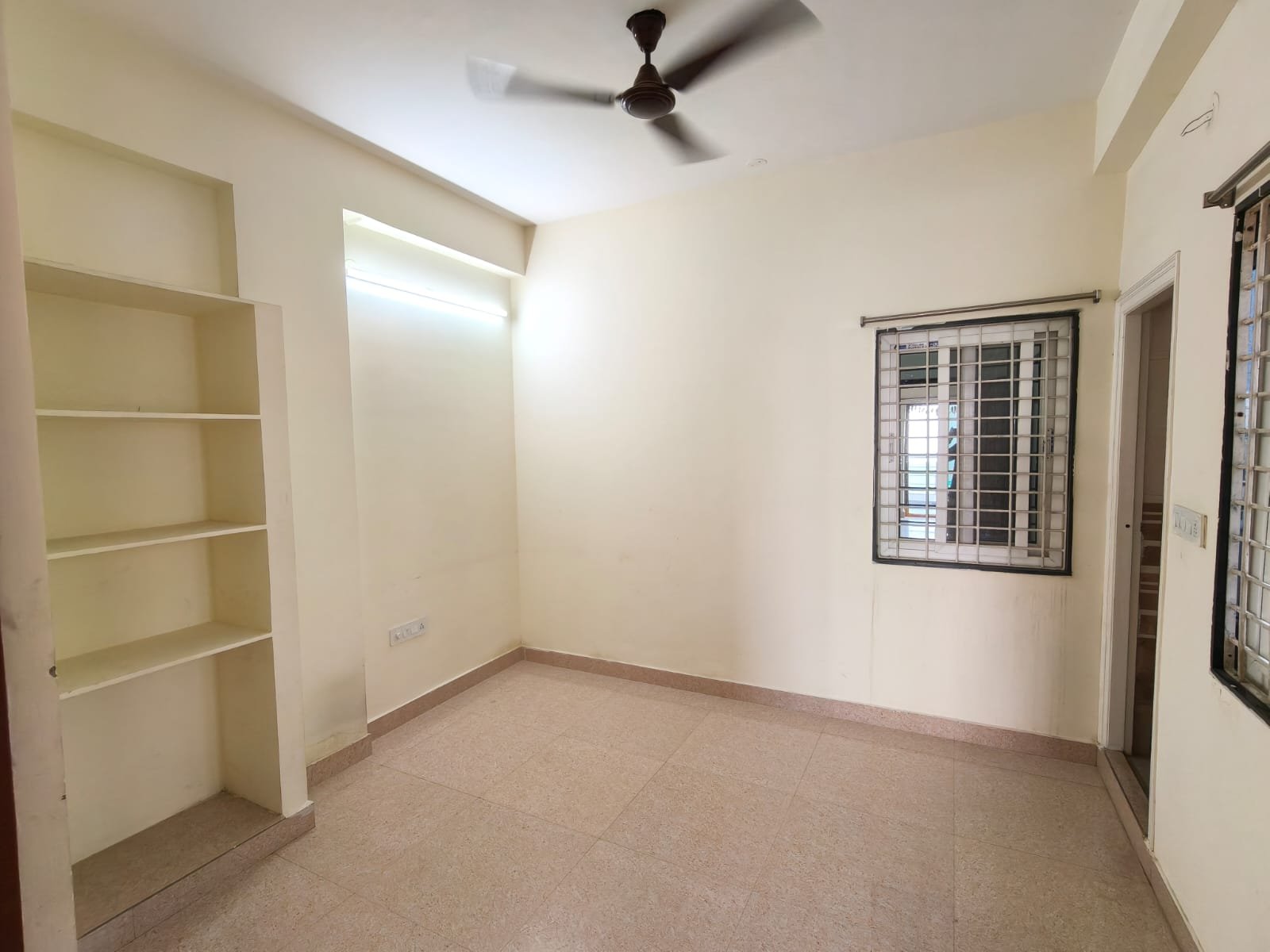 2BHK Flat For Rent In Alkapur Township Hyderabad image 1