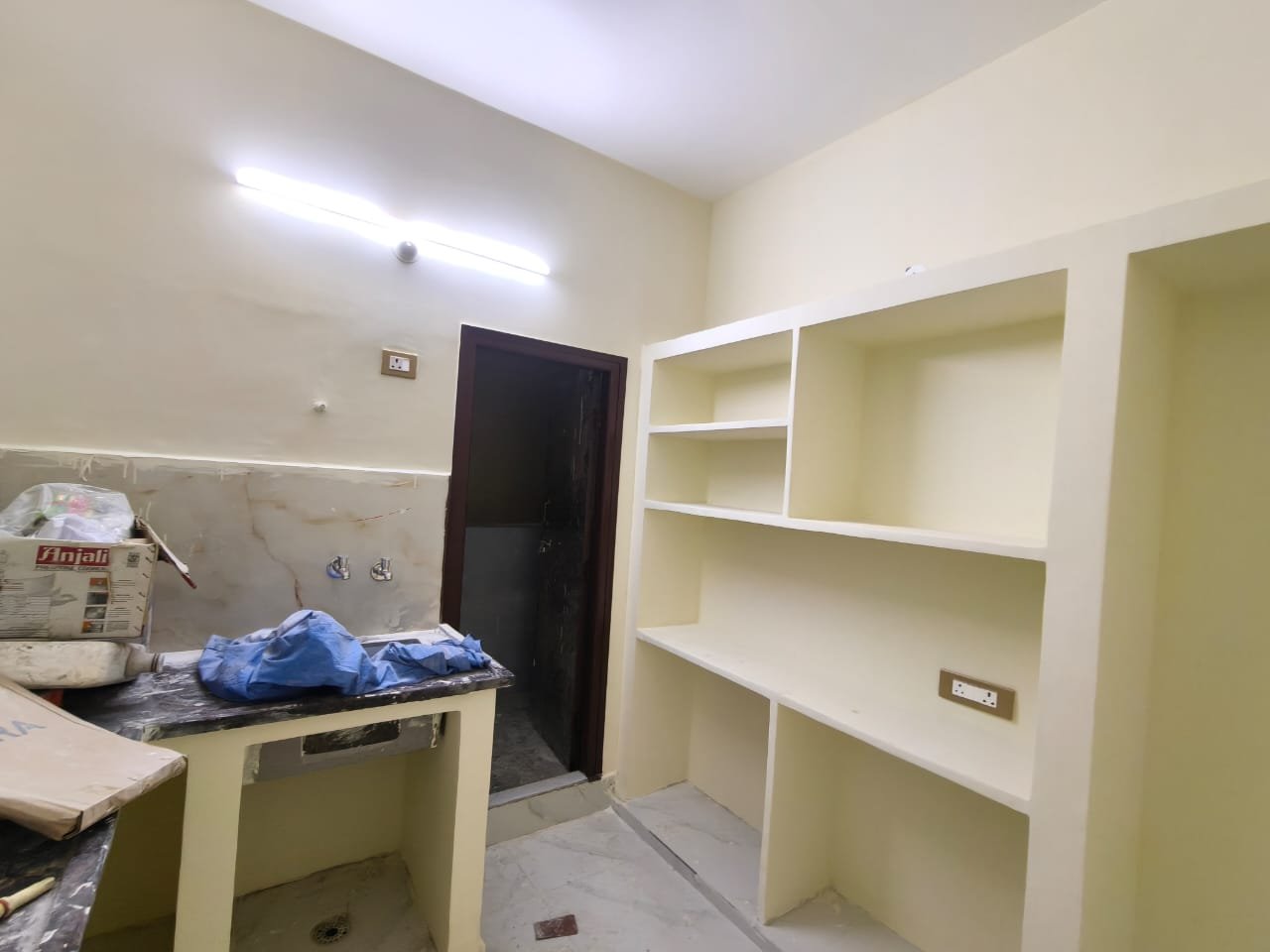 3BHK Brand new flat for rent in puppalguda image 5