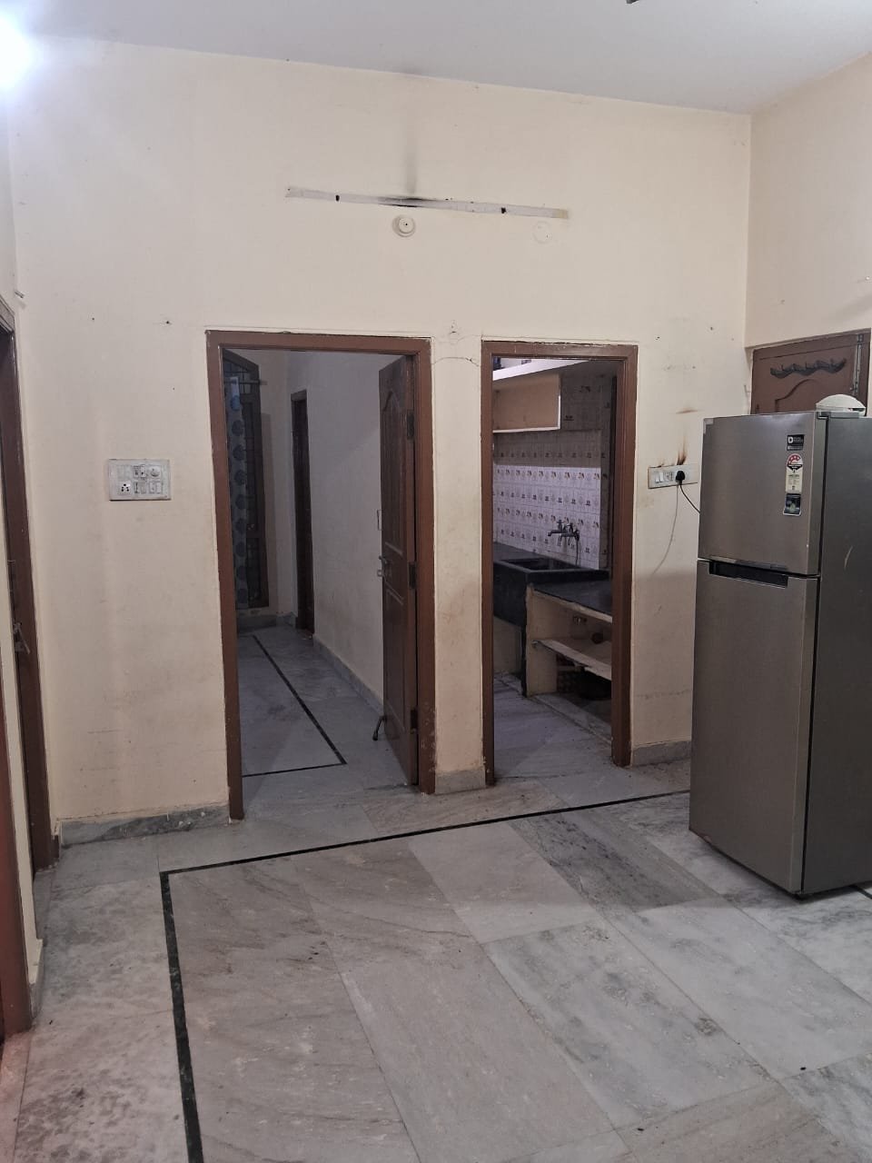 3bhk flat for rent in Tolichowki image 6