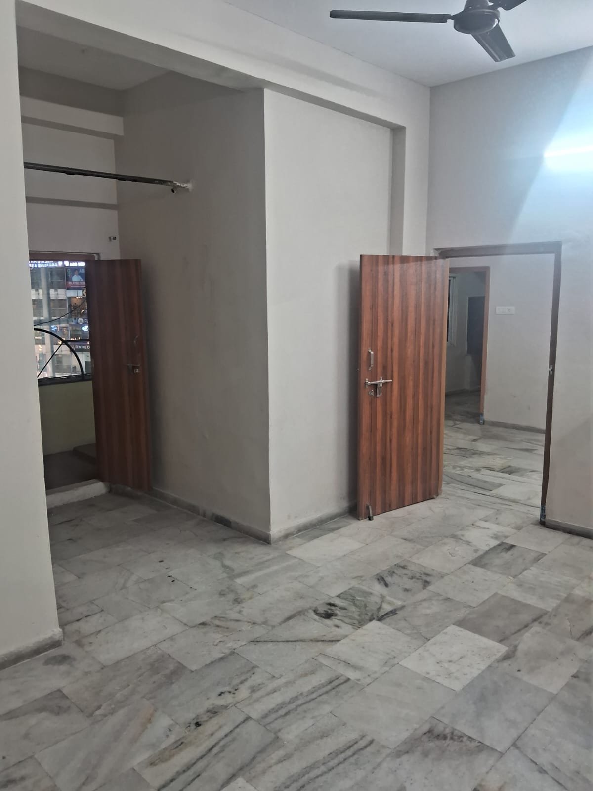 3bhk flat for rent in Tolichowki image 3