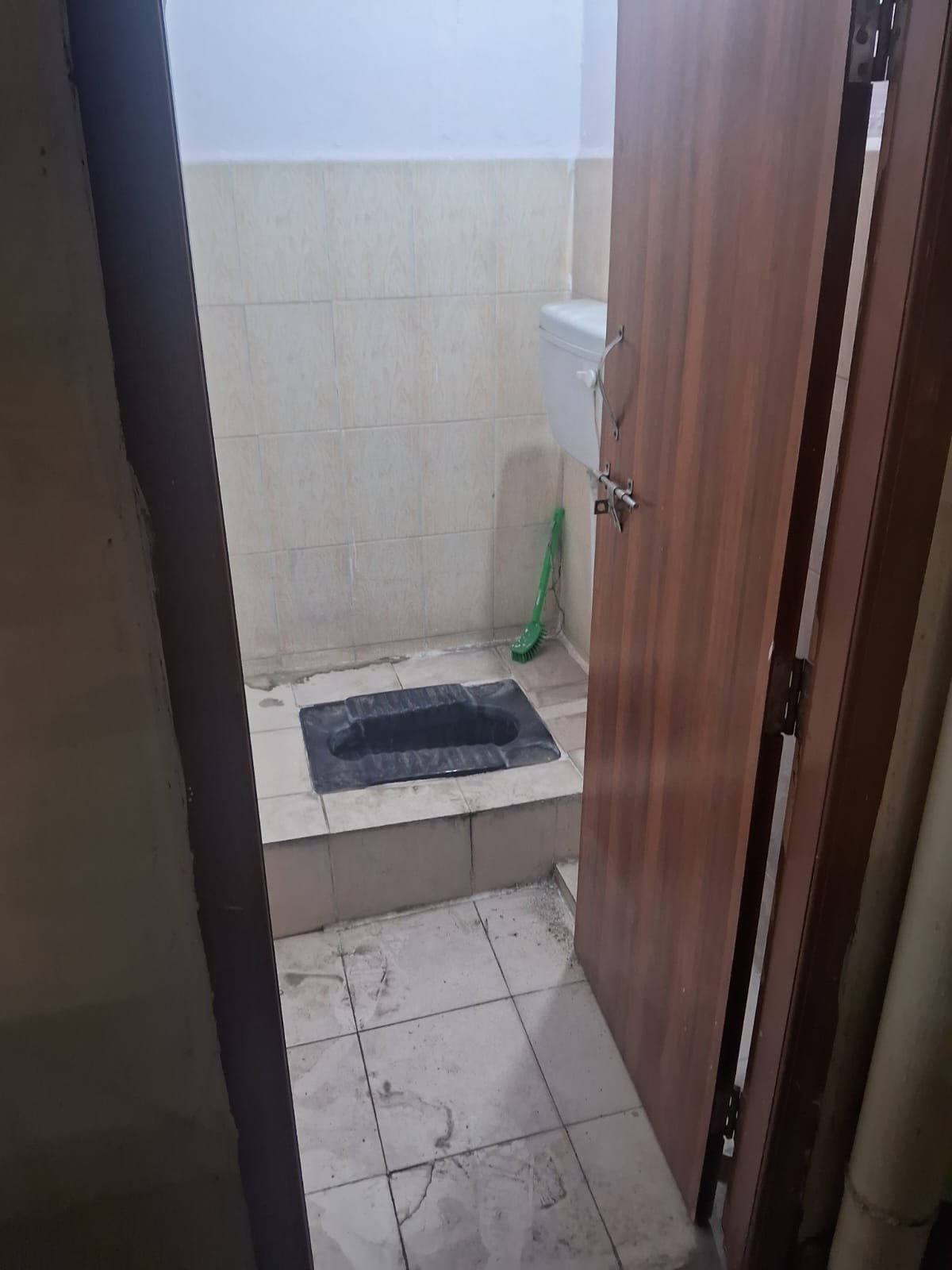 3bhk flat for rent in Tolichowki image 16
