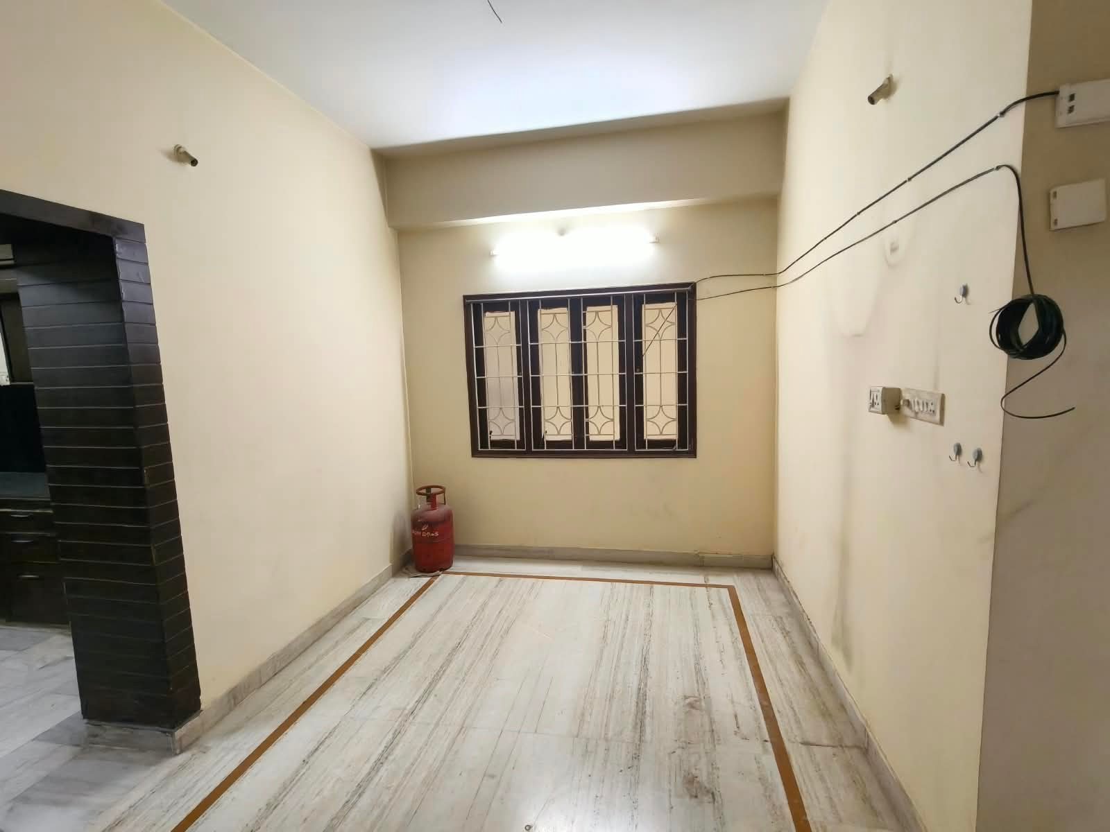 2bhk flat for rent in manikonda image 2