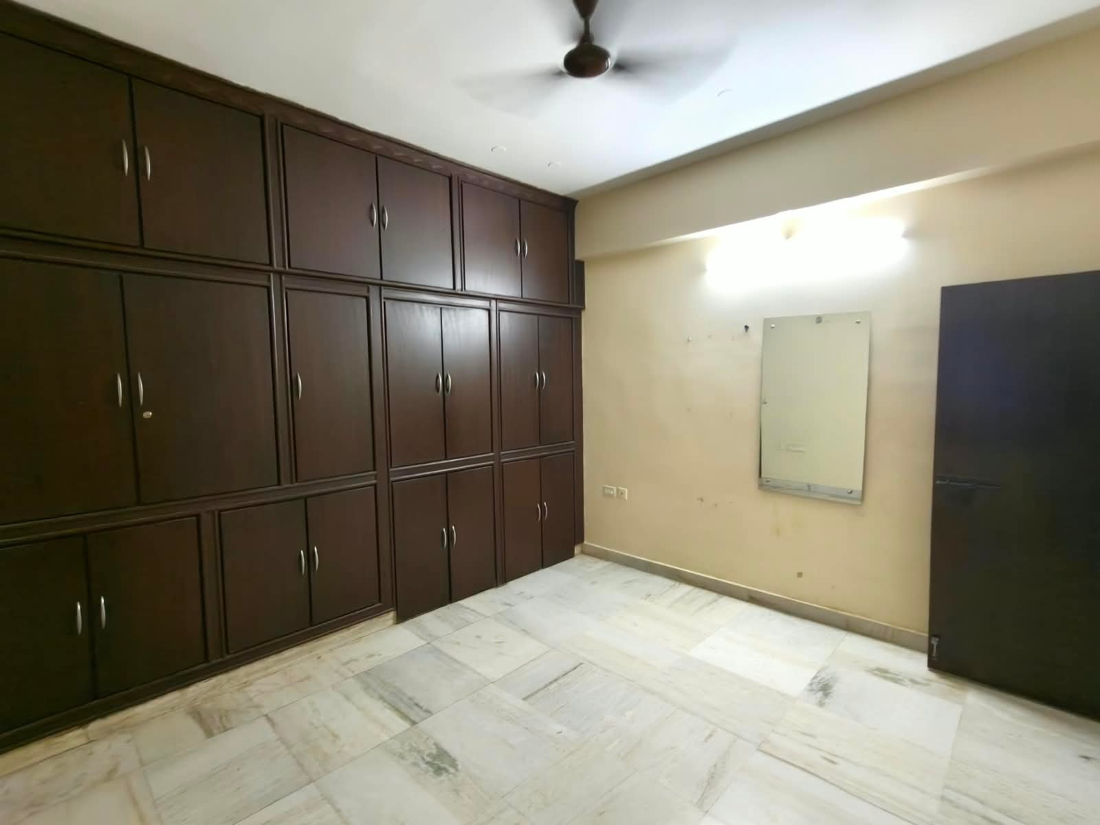 2bhk flat for rent in manikonda image 5